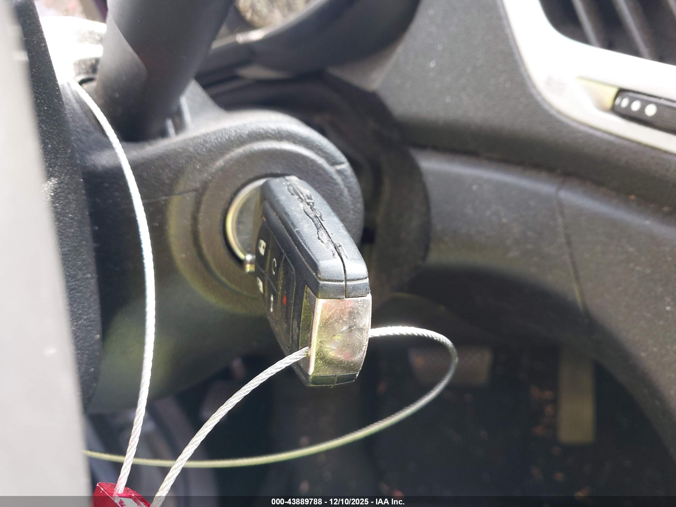 GMC TERRAIN image 11