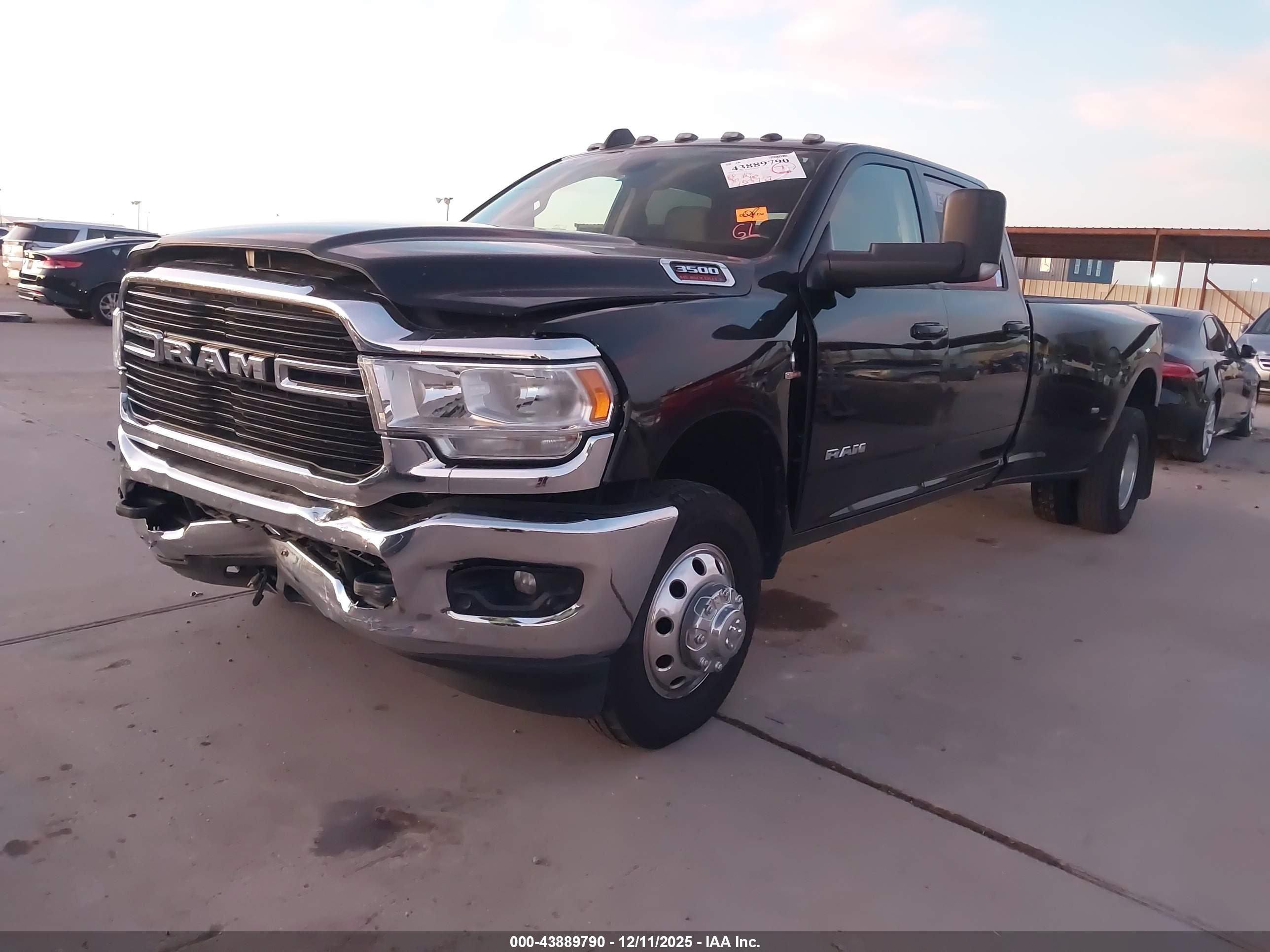 RAM 3500 image 2