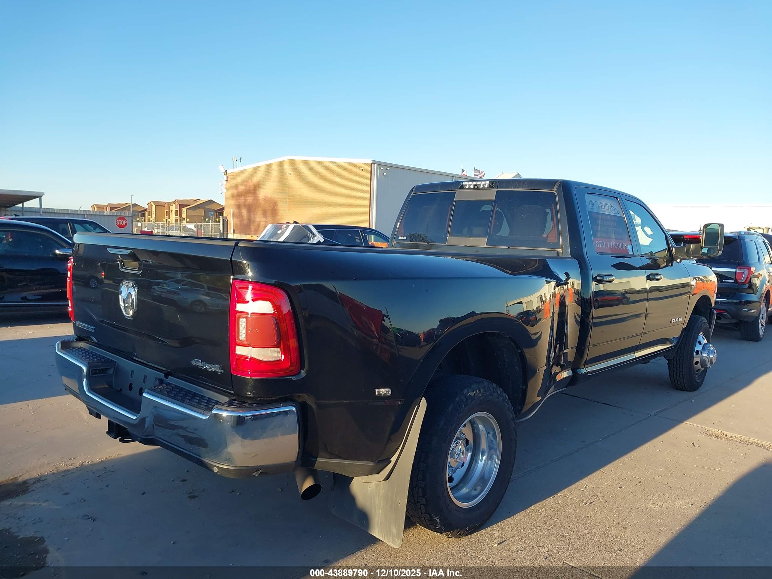 RAM 3500 image 4