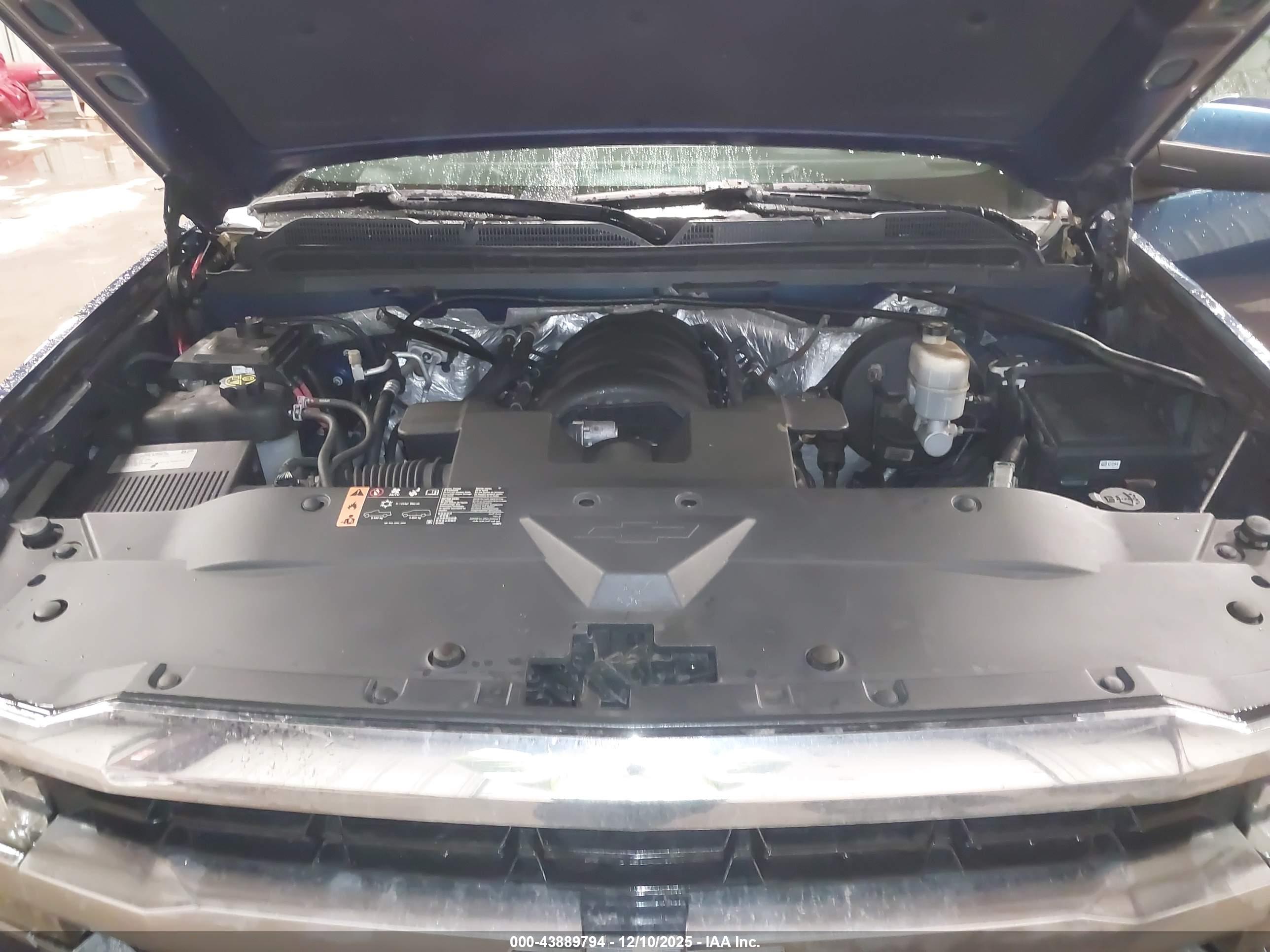 CHEVROLET SILVERADO image 10
