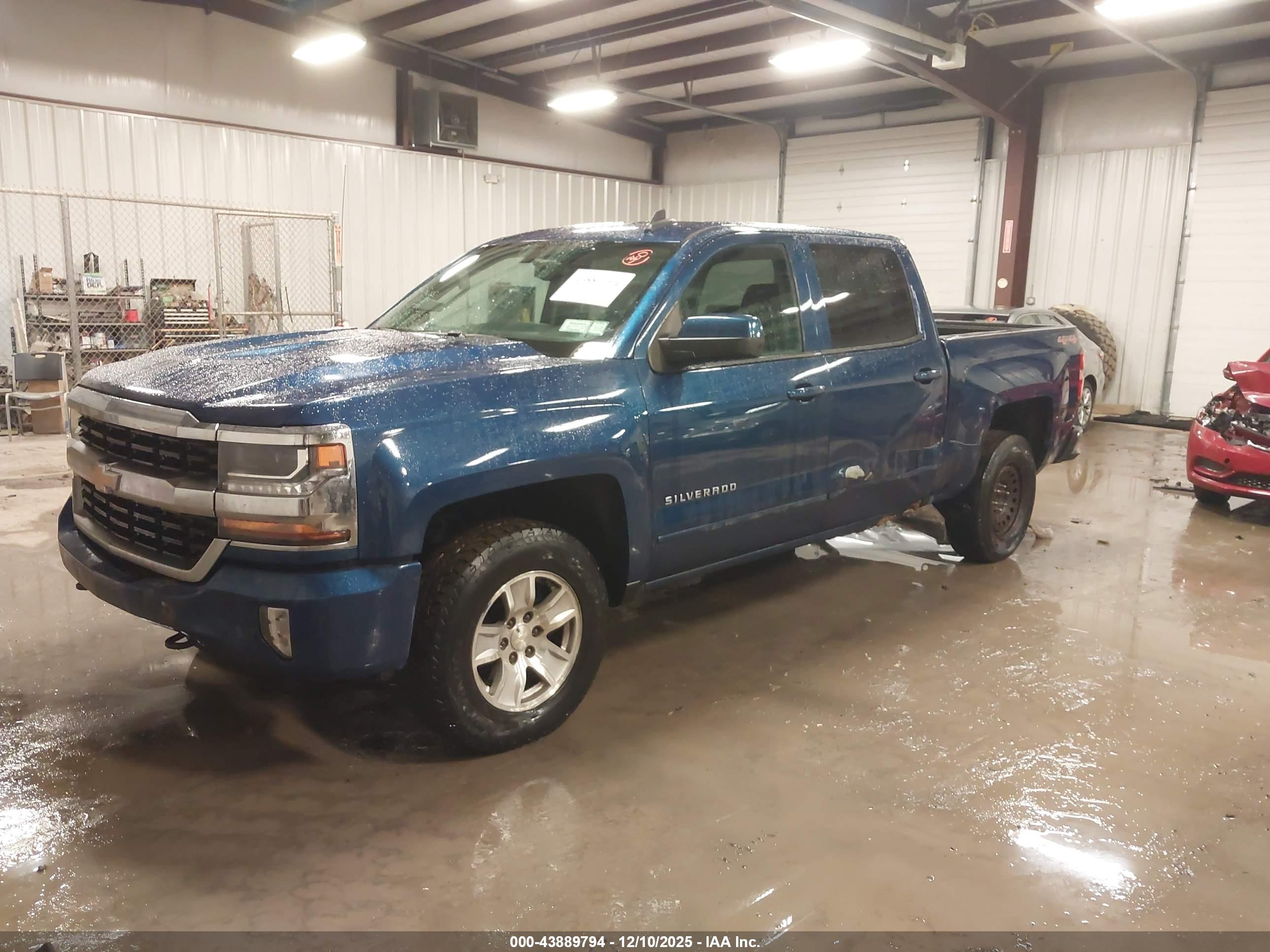 CHEVROLET SILVERADO image 2