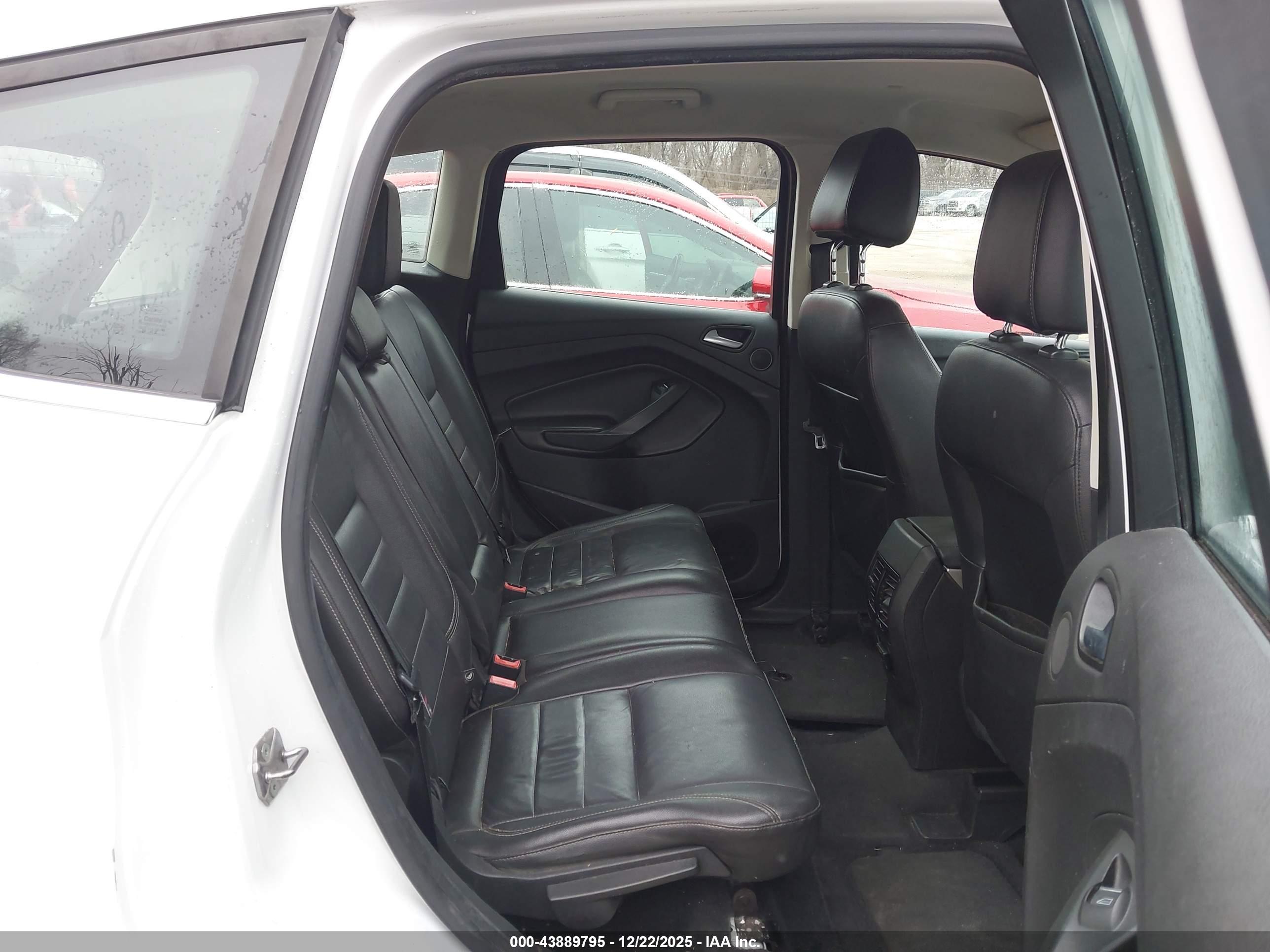 FORD C-MAX image 8