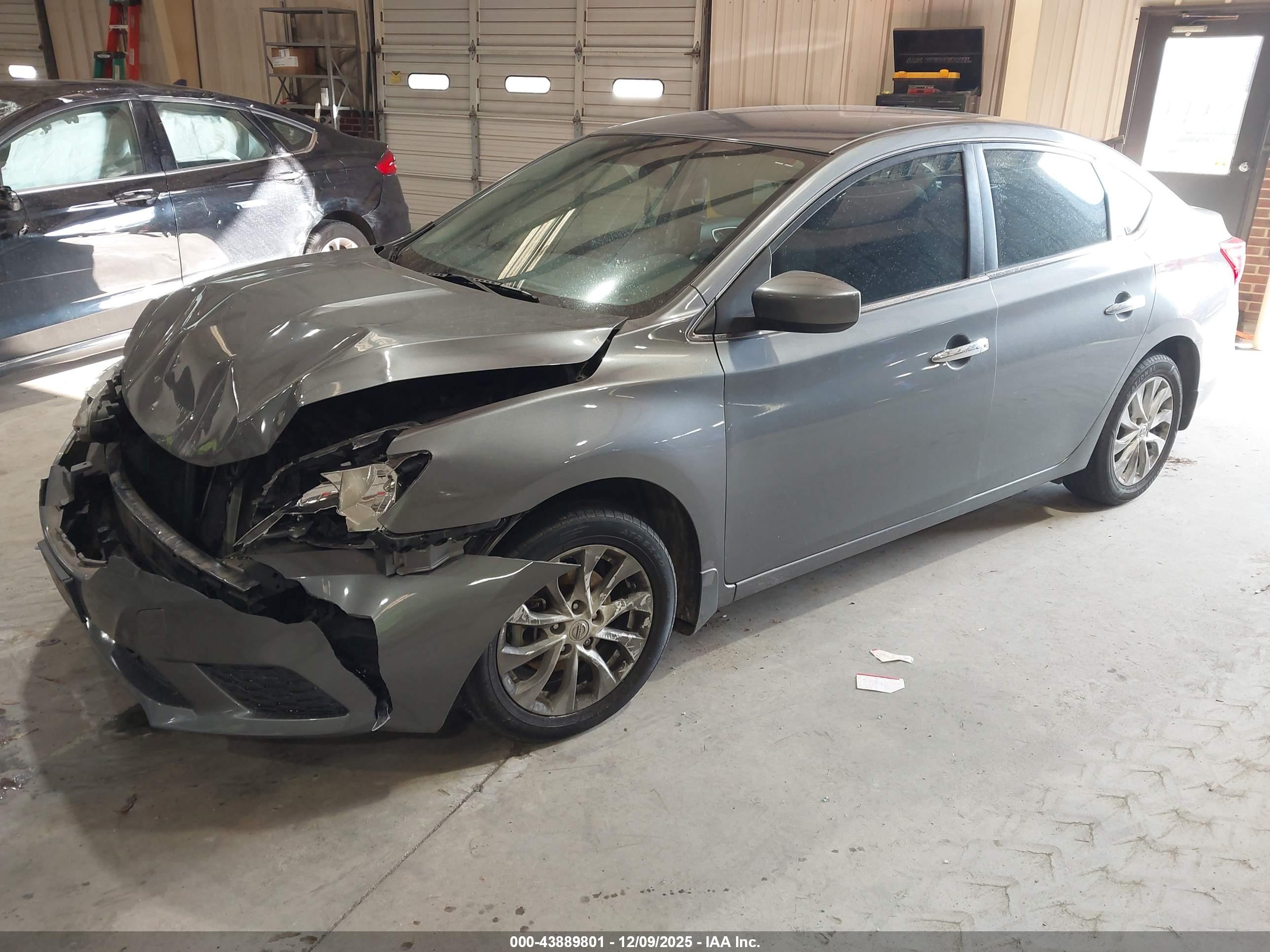 NISSAN SENTRA image 2