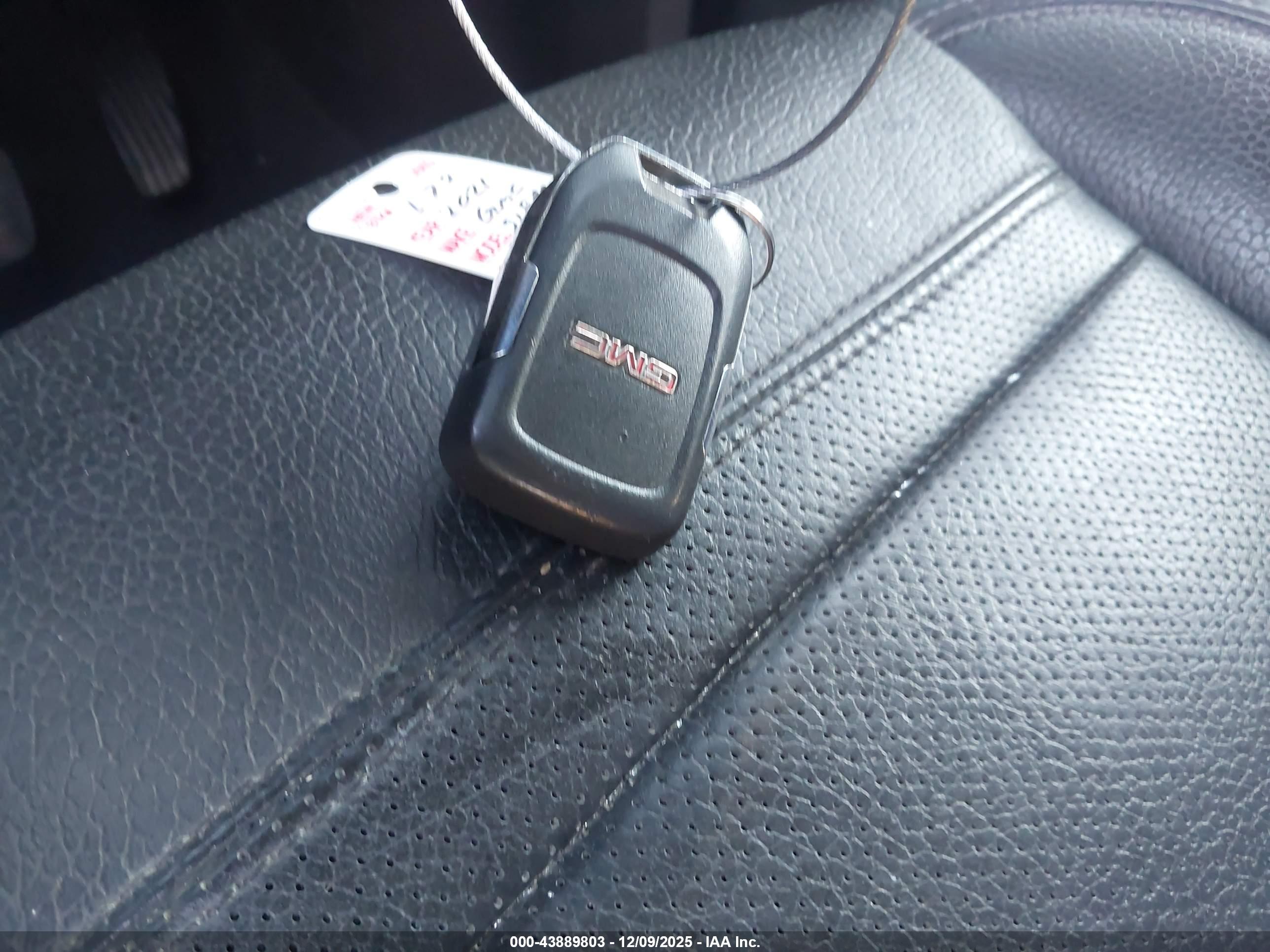 GMC SIERRA image 11