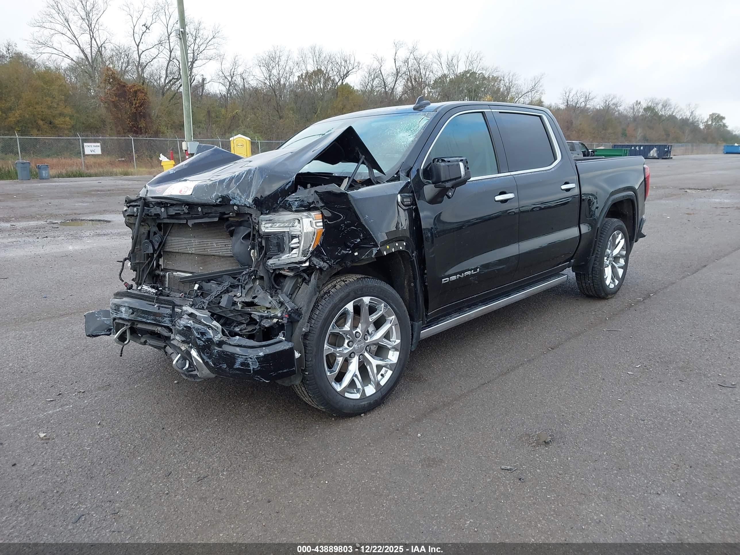 GMC SIERRA image 2