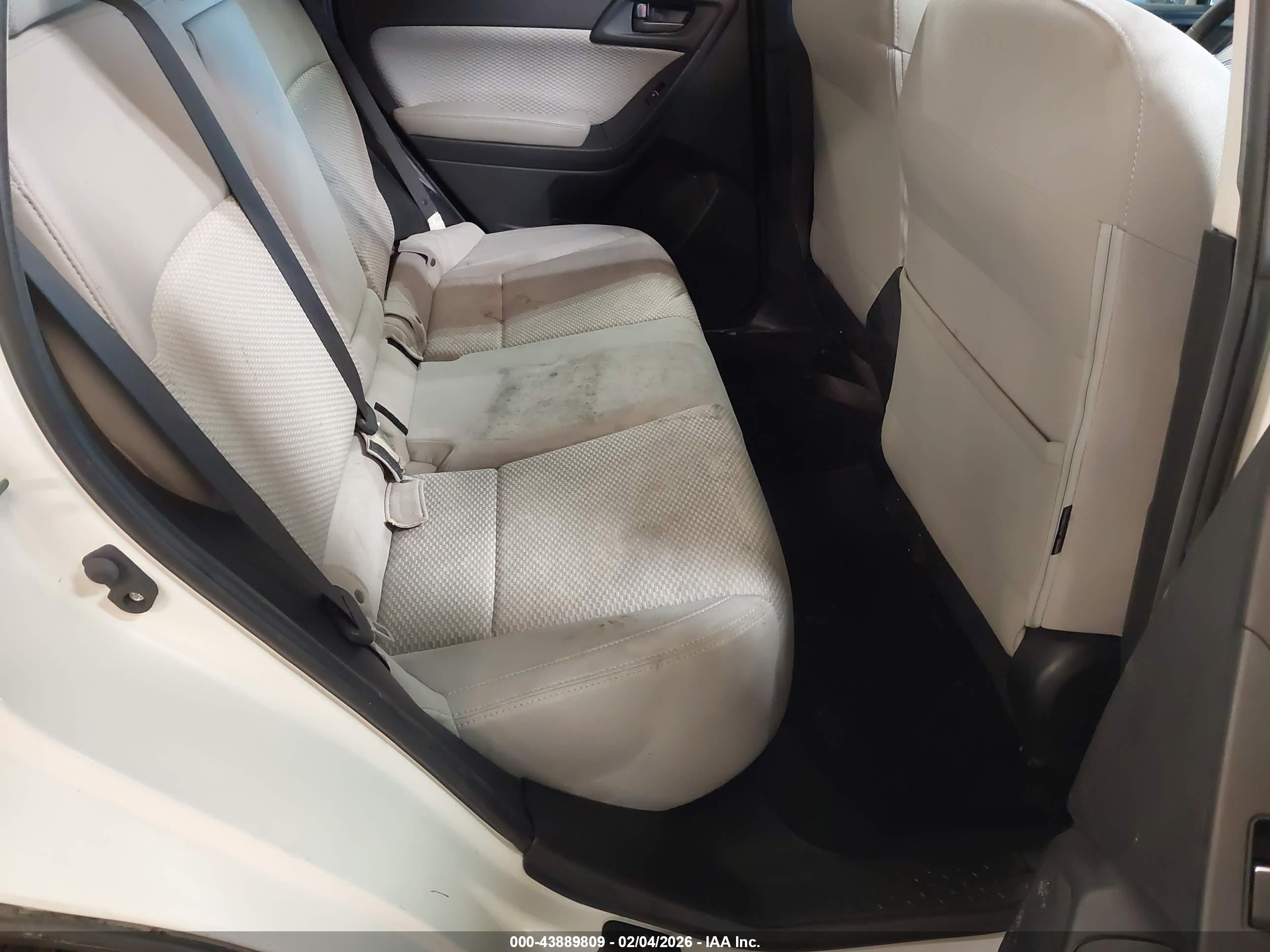 SUBARU FORESTER image 8