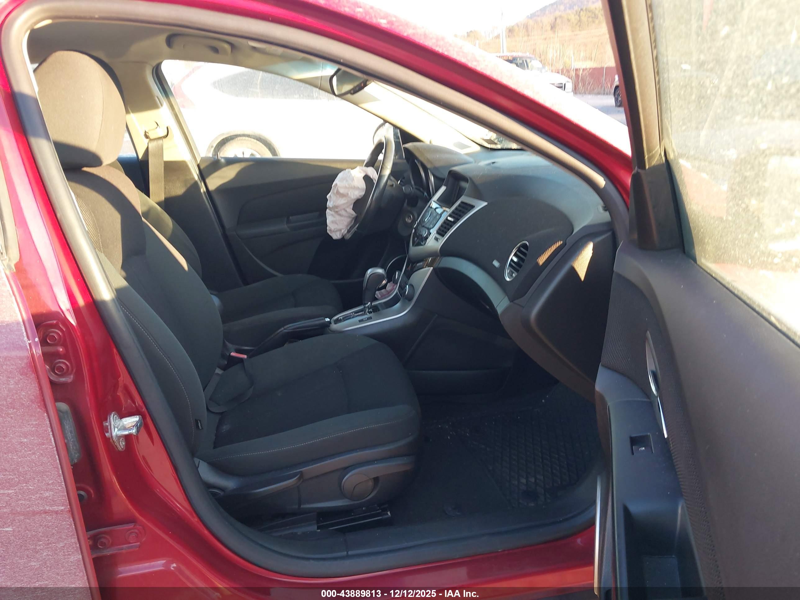 CHEVROLET CRUZE image 5
