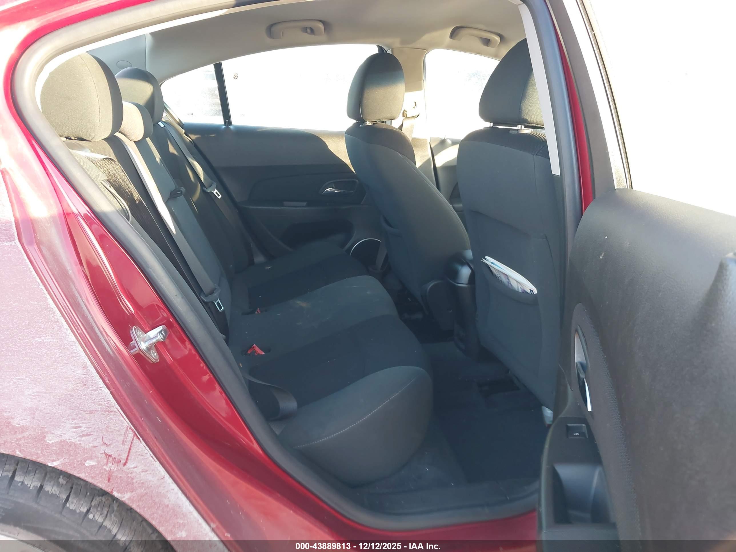 CHEVROLET CRUZE image 8