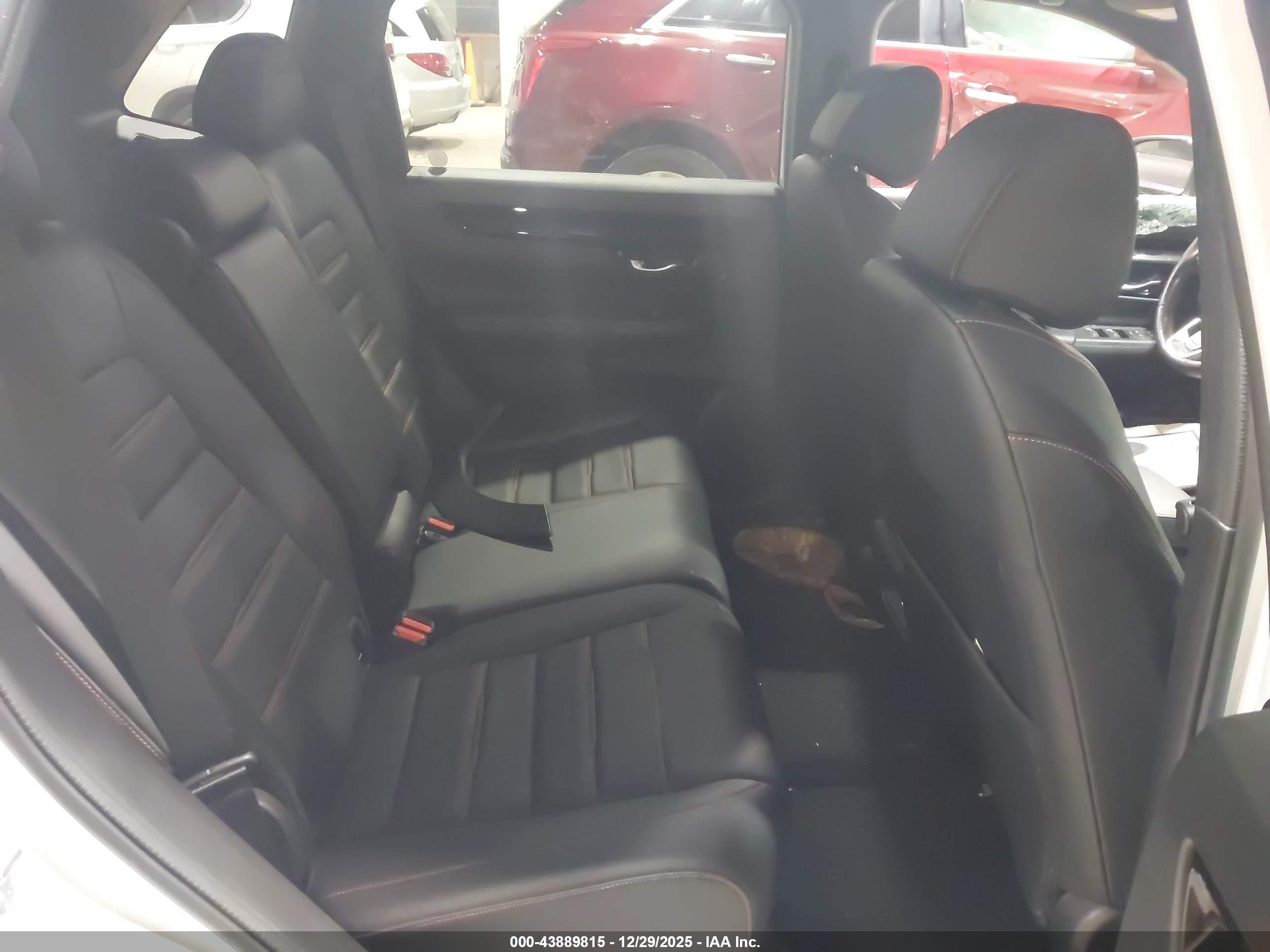 HONDA CR-V image 8