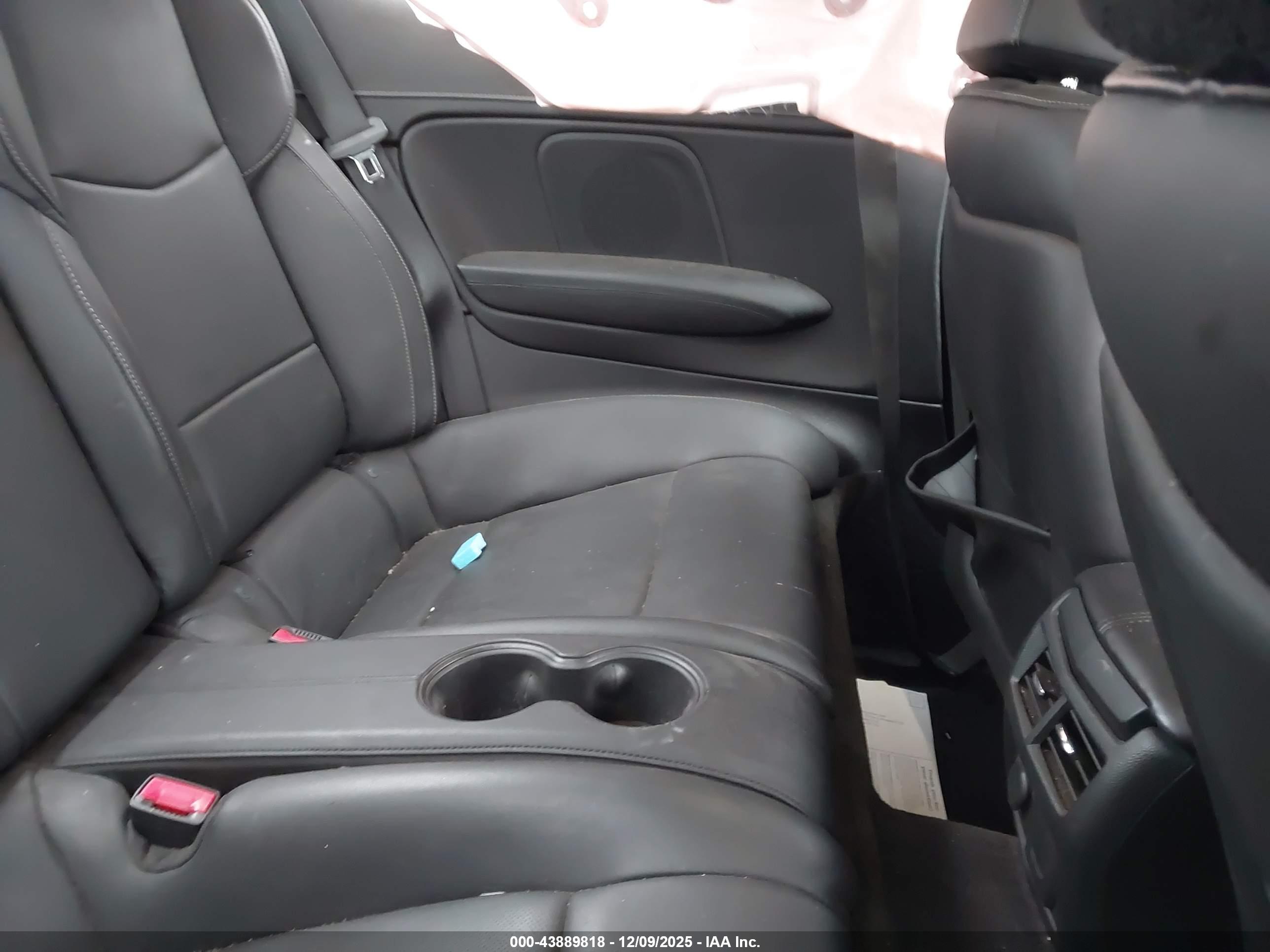 CADILLAC ATS image 8