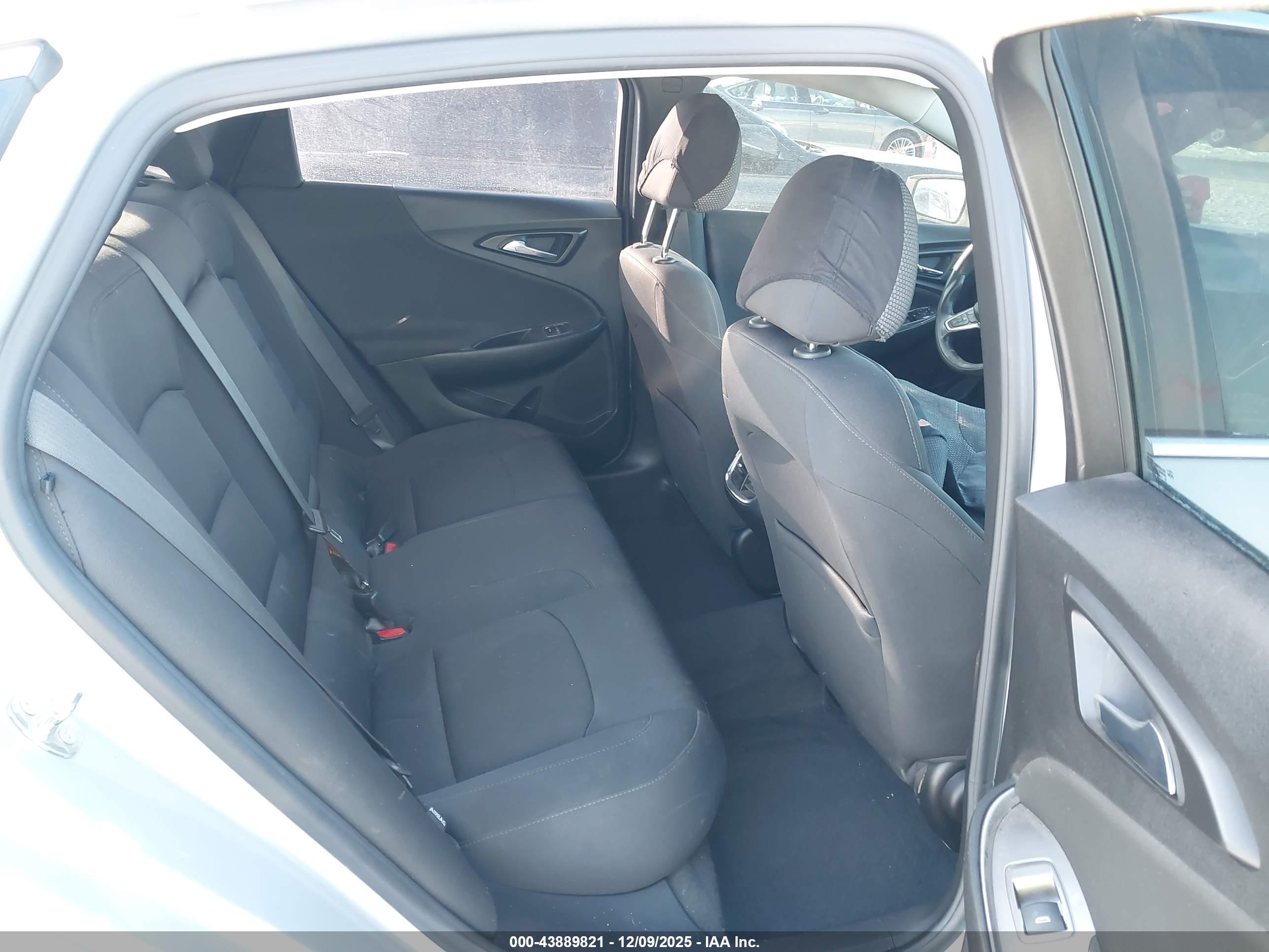 CHEVROLET MALIBU image 8
