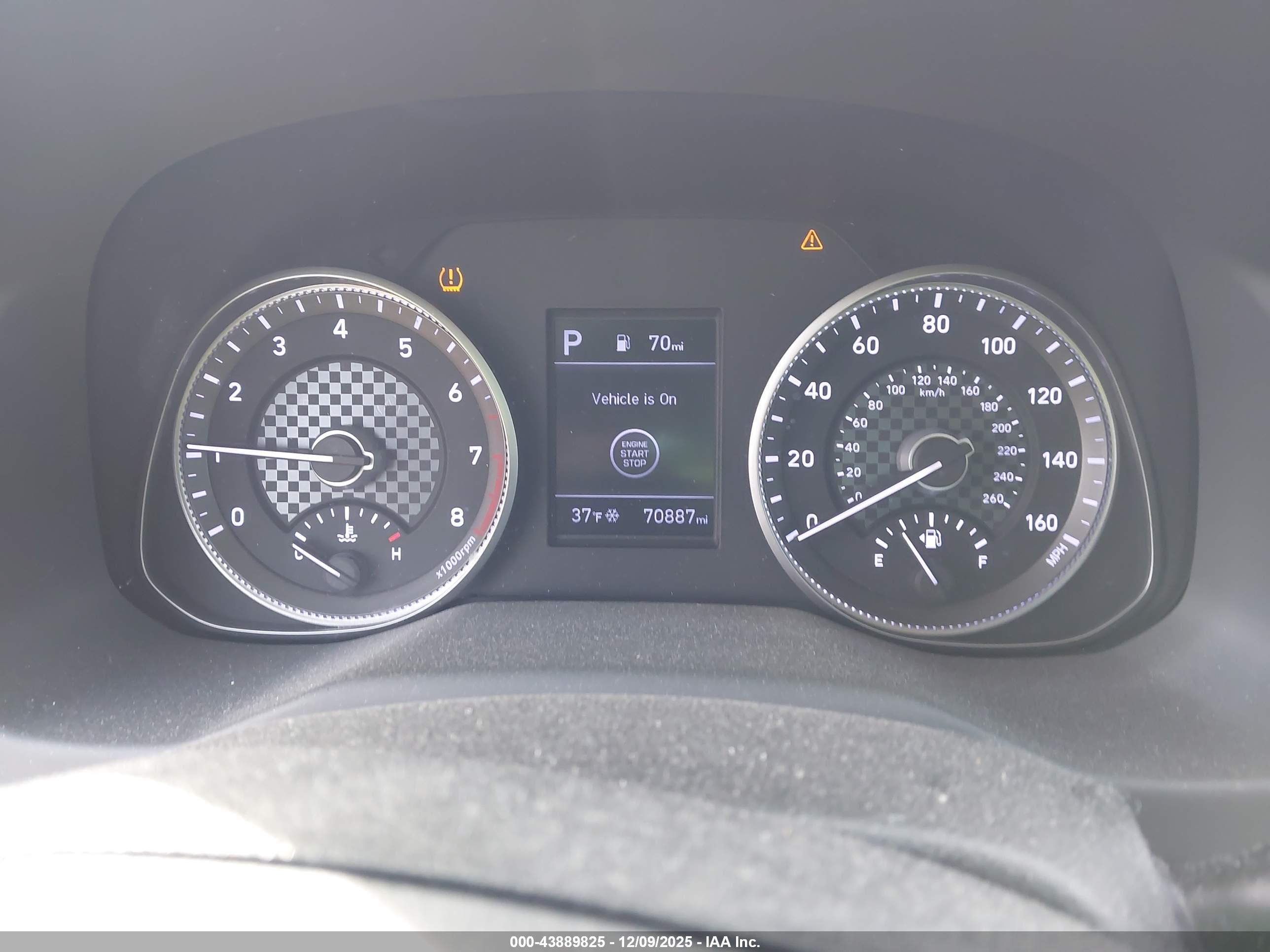 HYUNDAI ELANTRA image 7