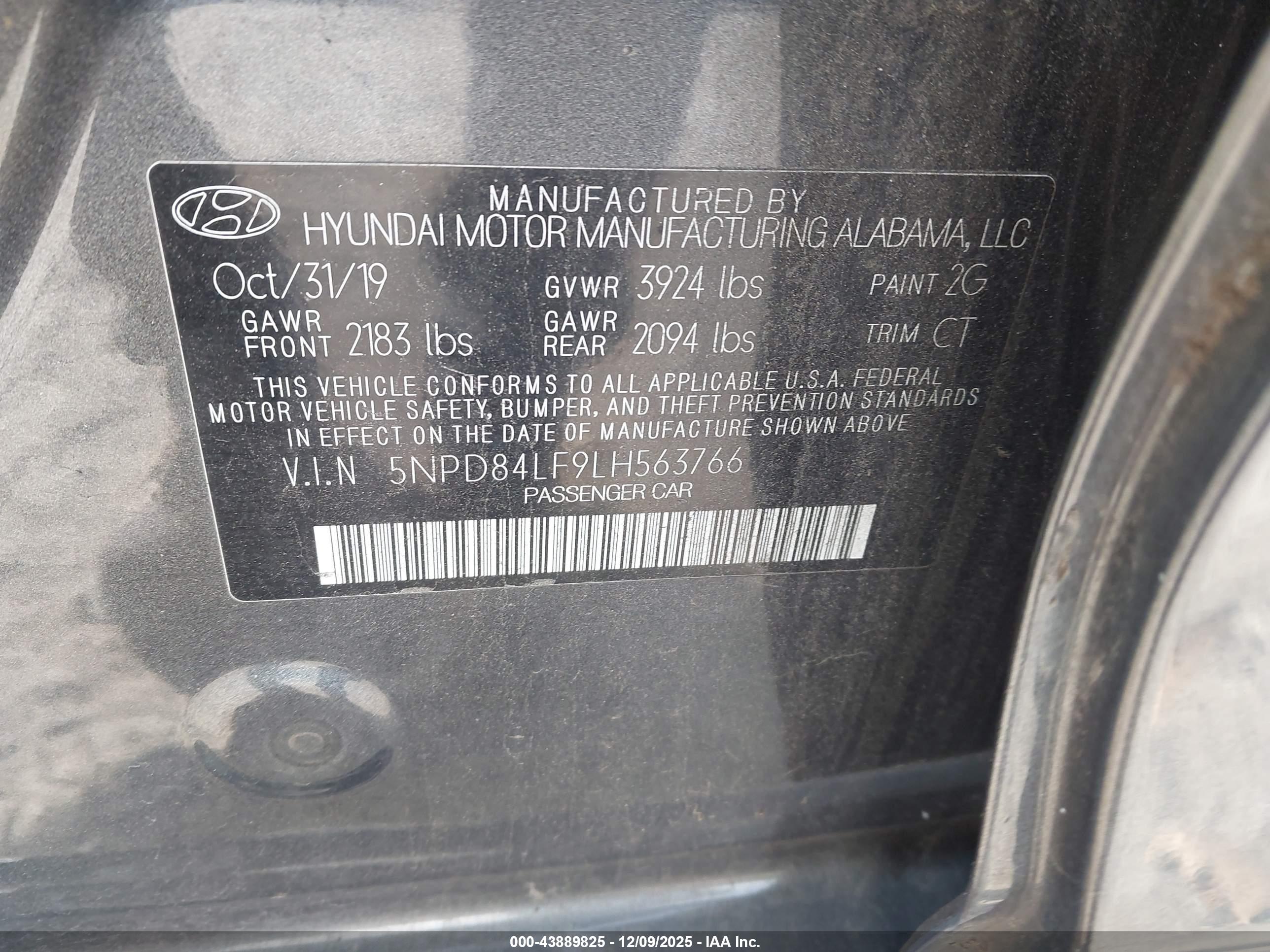 HYUNDAI ELANTRA image 9