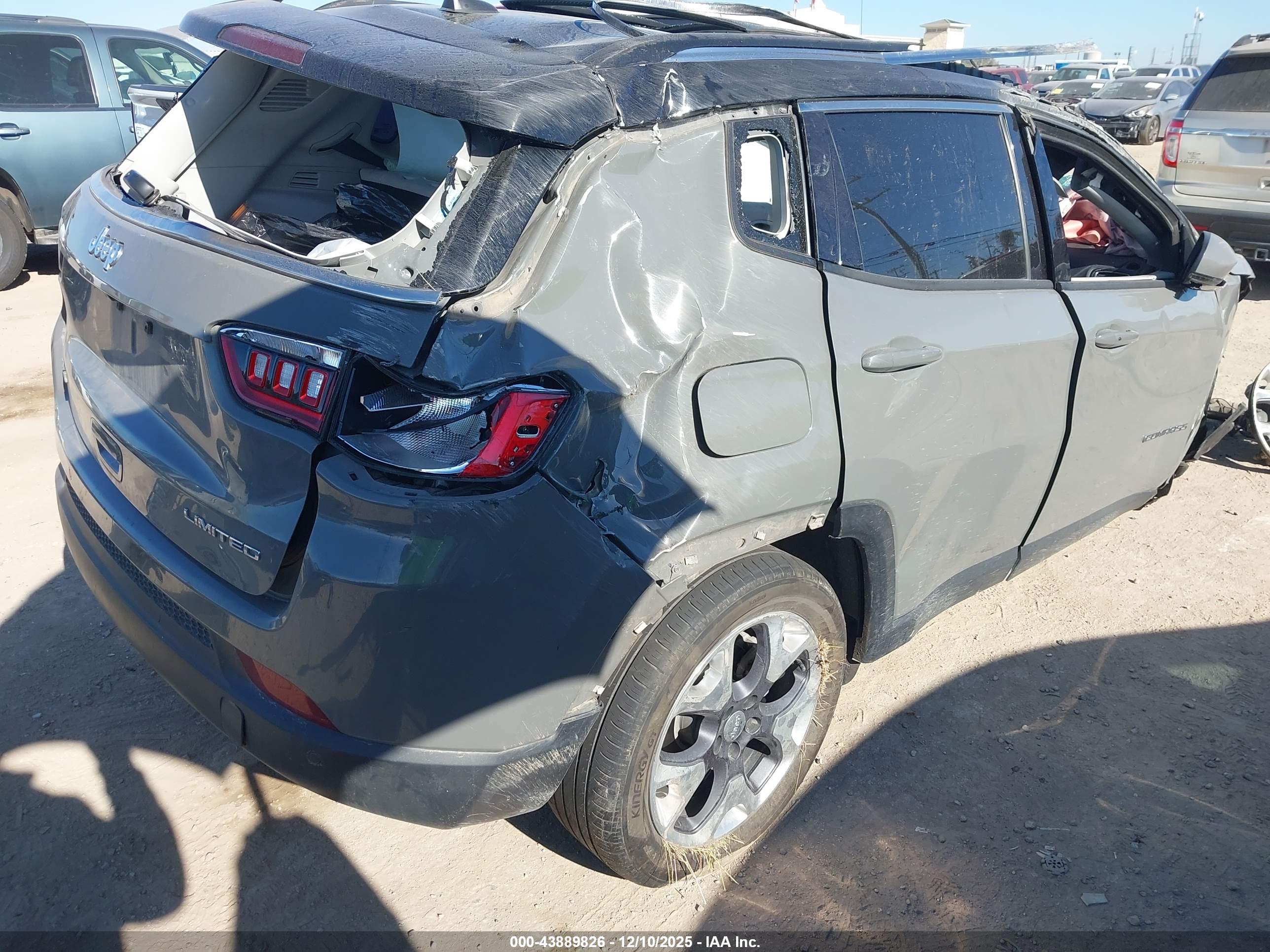 JEEP COMPASS image 4