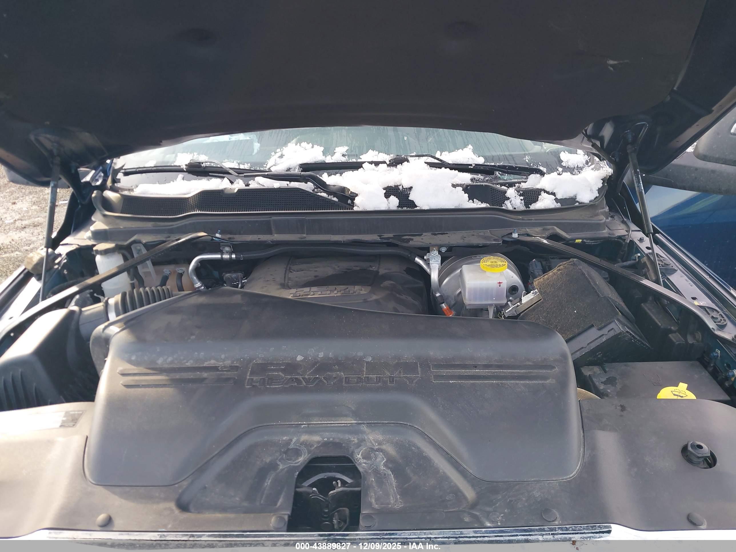 RAM 2500 image 10