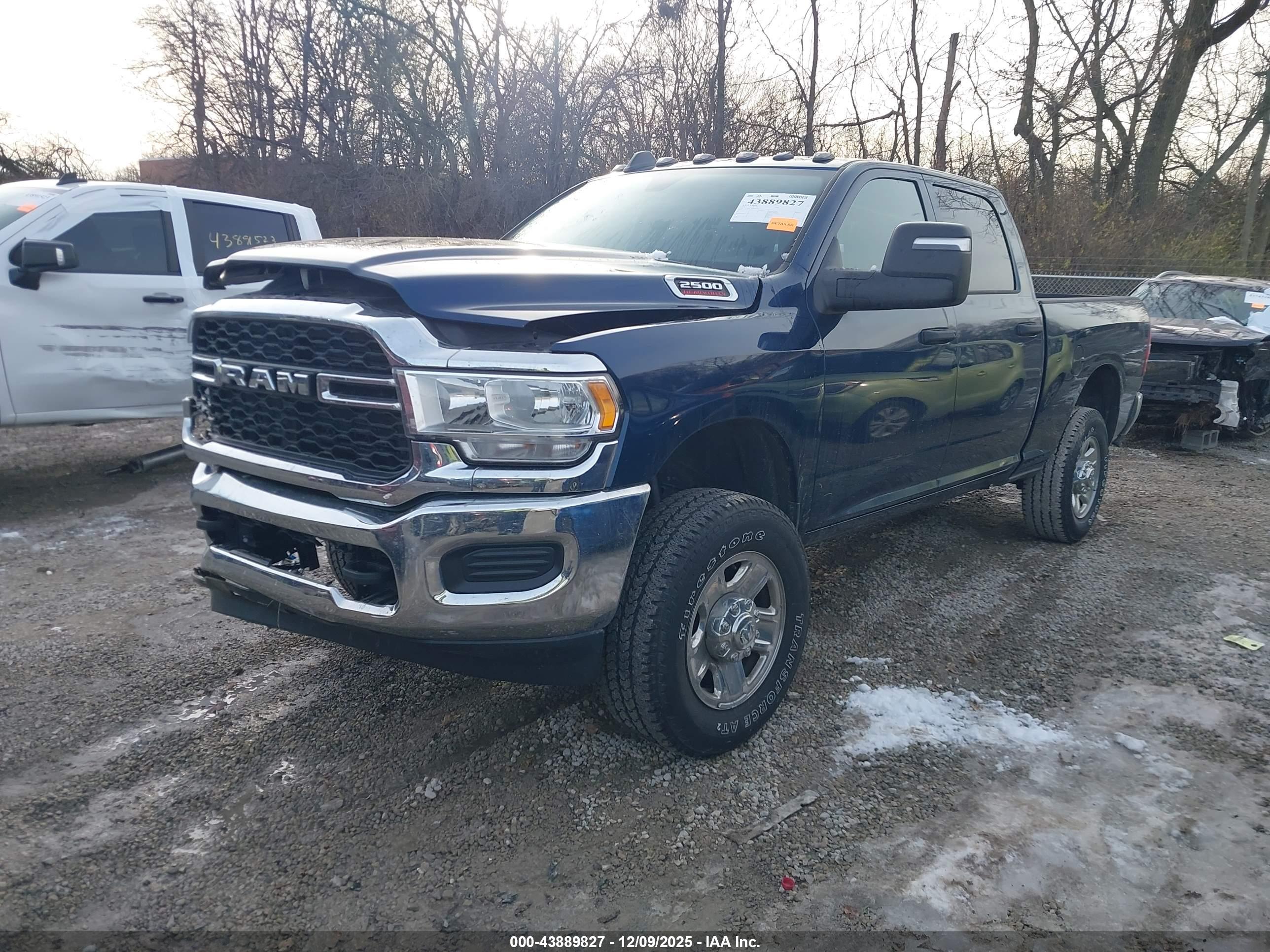 RAM 2500 image 2