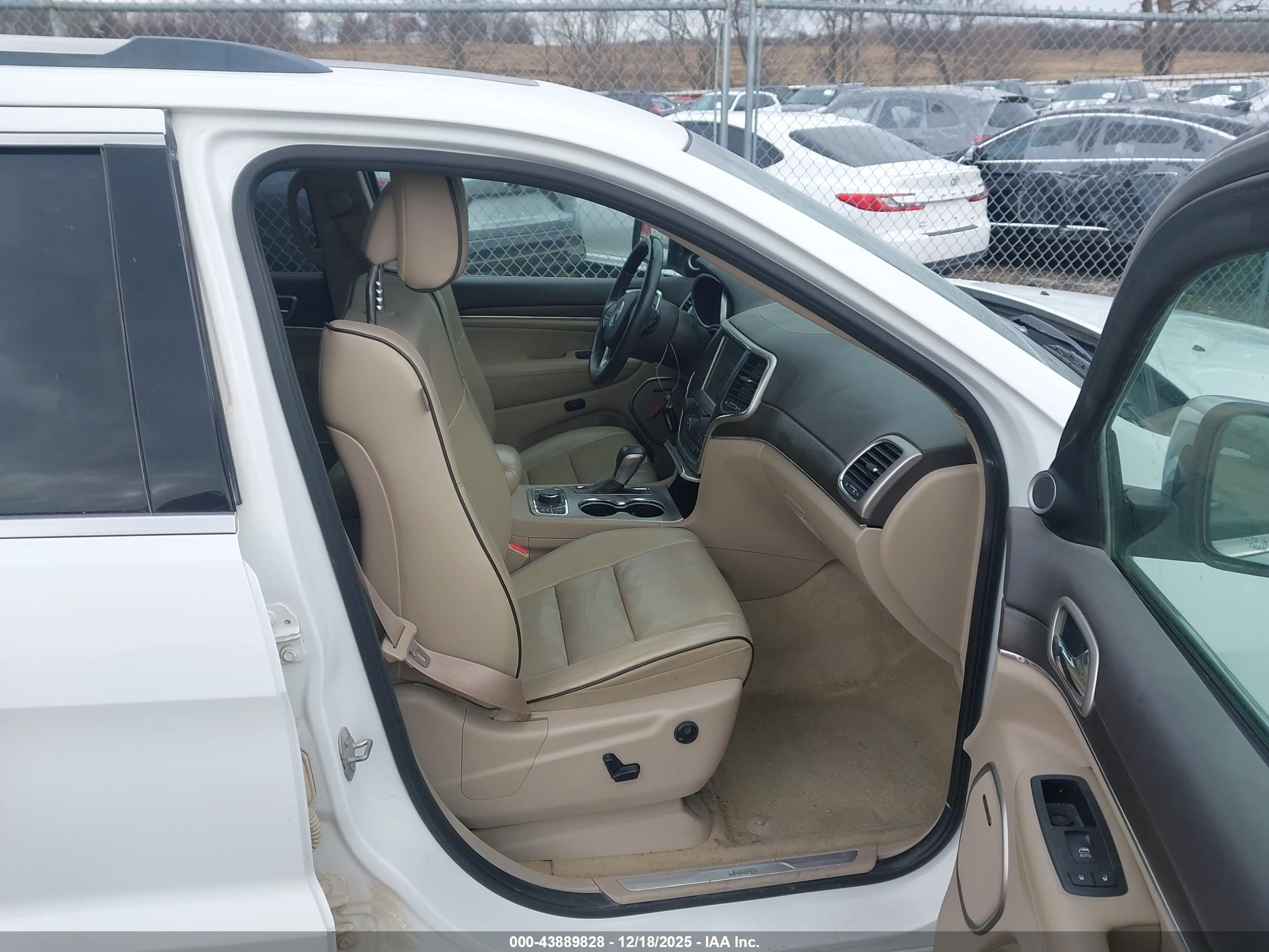 JEEP GRAND image 5
