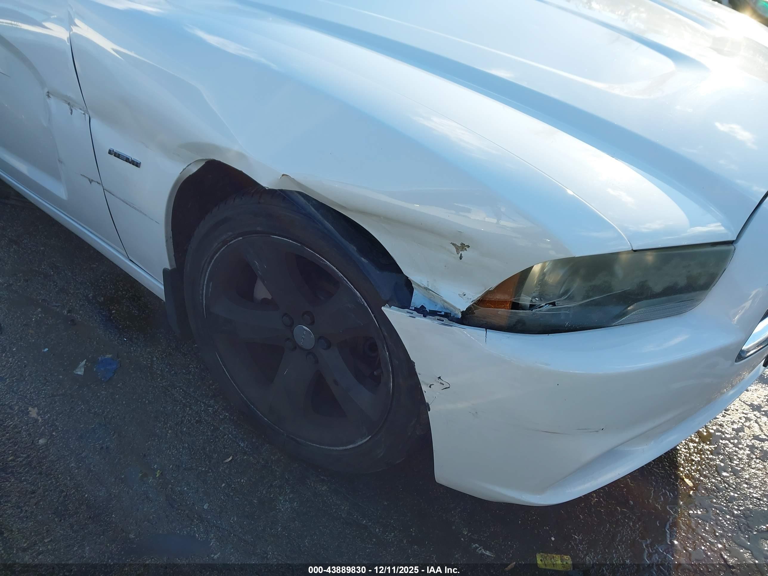 DODGE CHARGER image 6