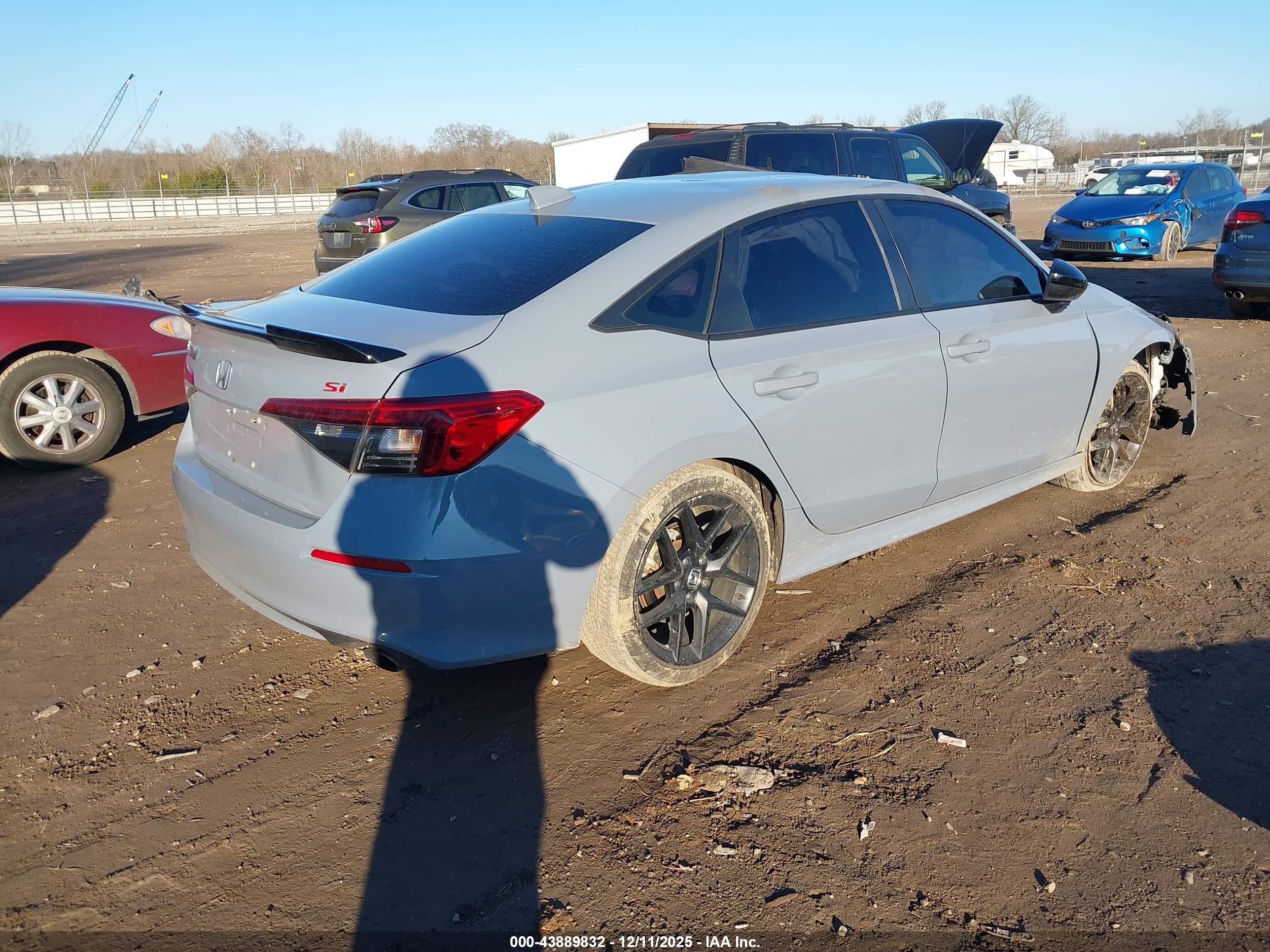 HONDA CIVIC image 4