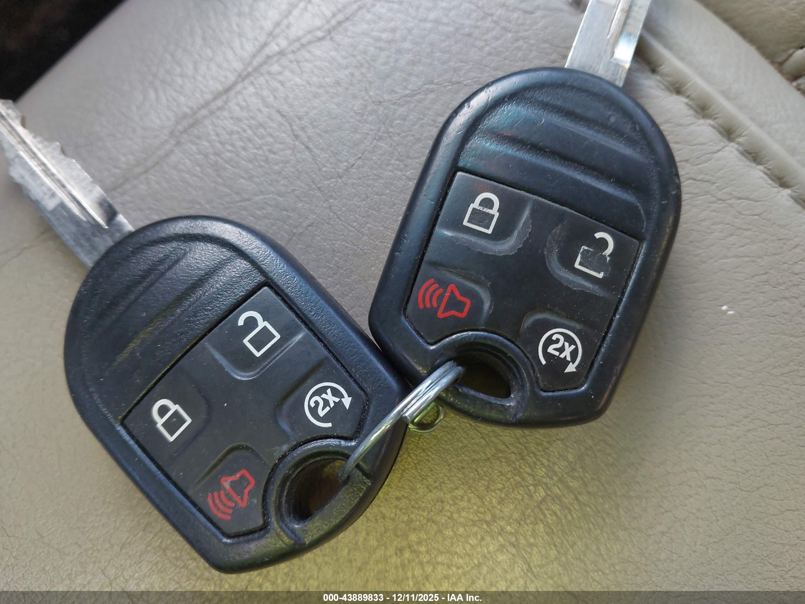 FORD EXPLORER image 11