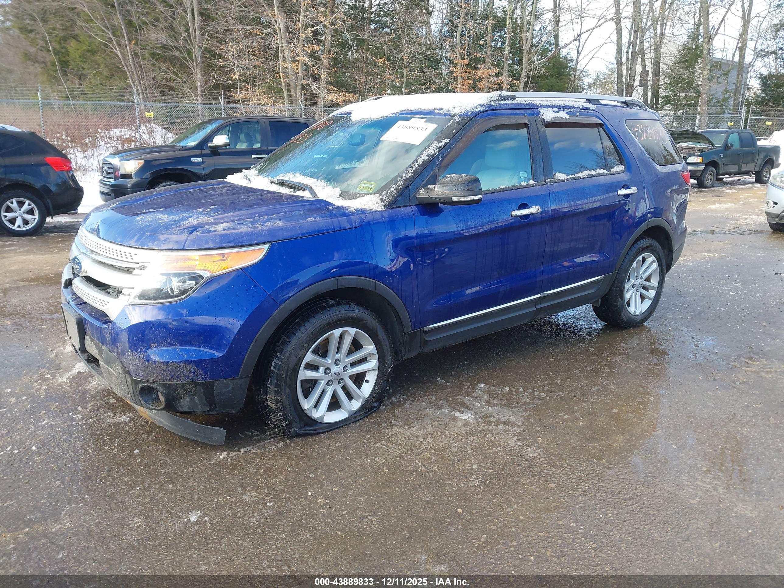 FORD EXPLORER image 2