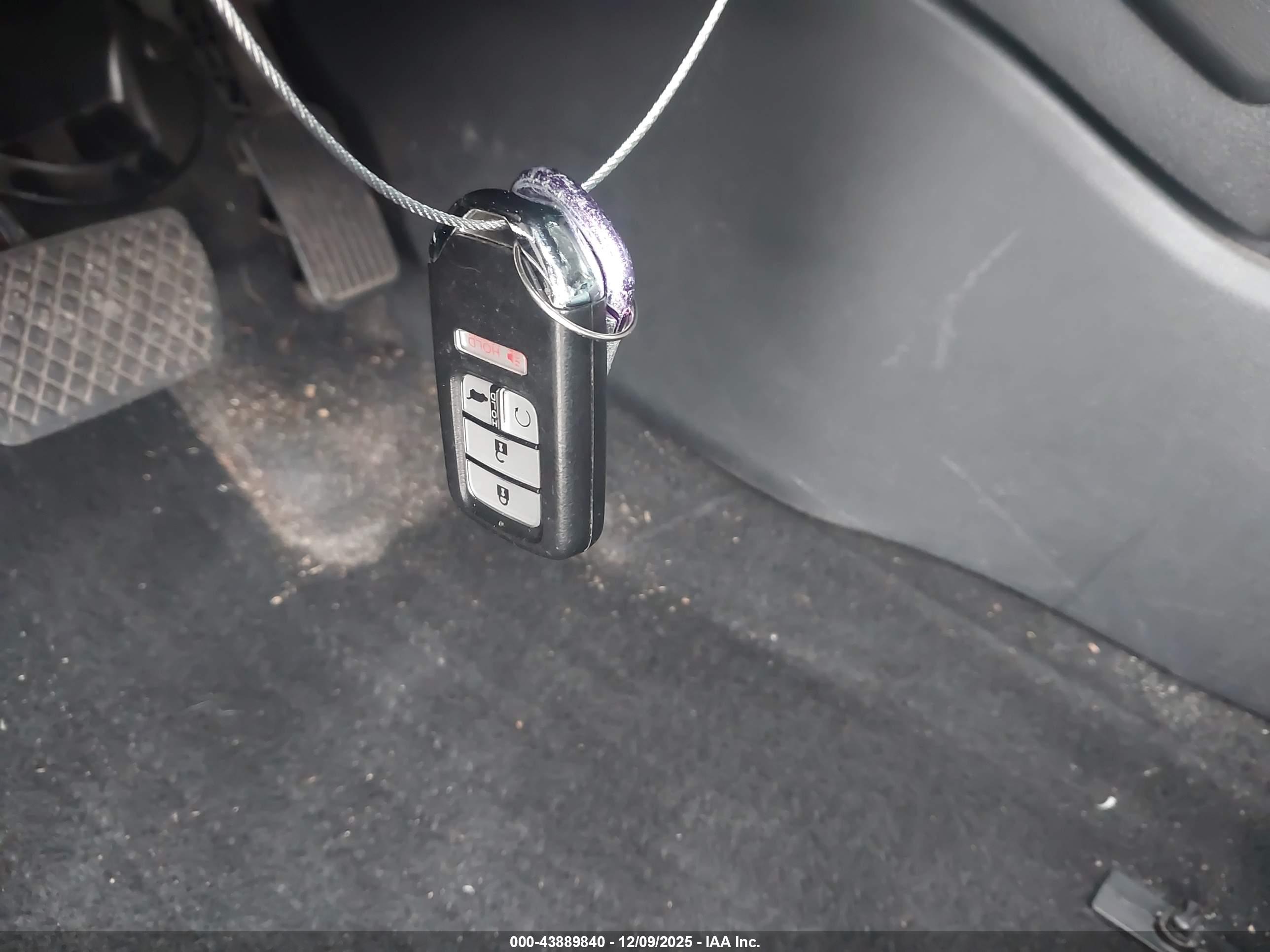 HONDA CR-V image 11