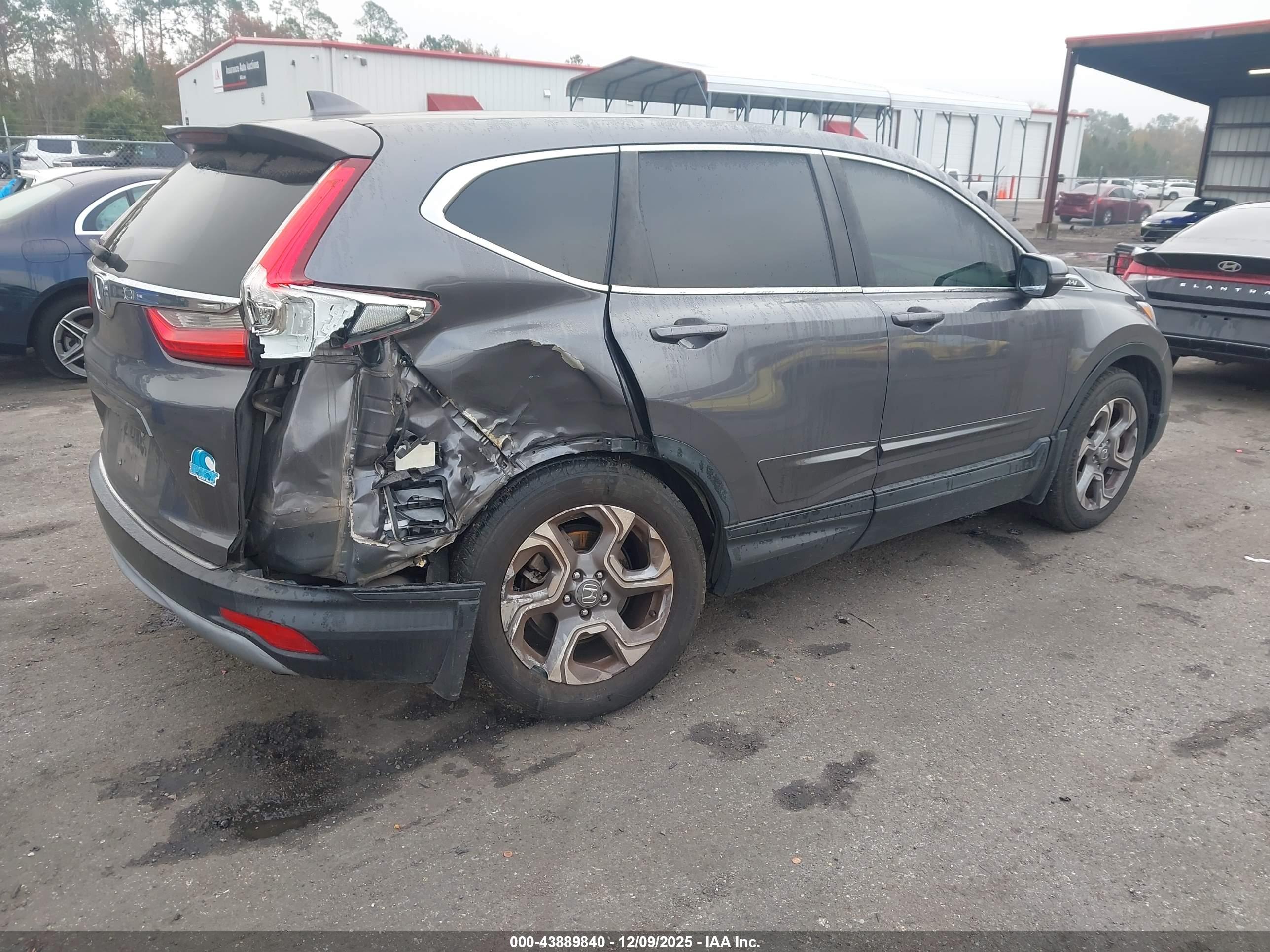 HONDA CR-V image 4