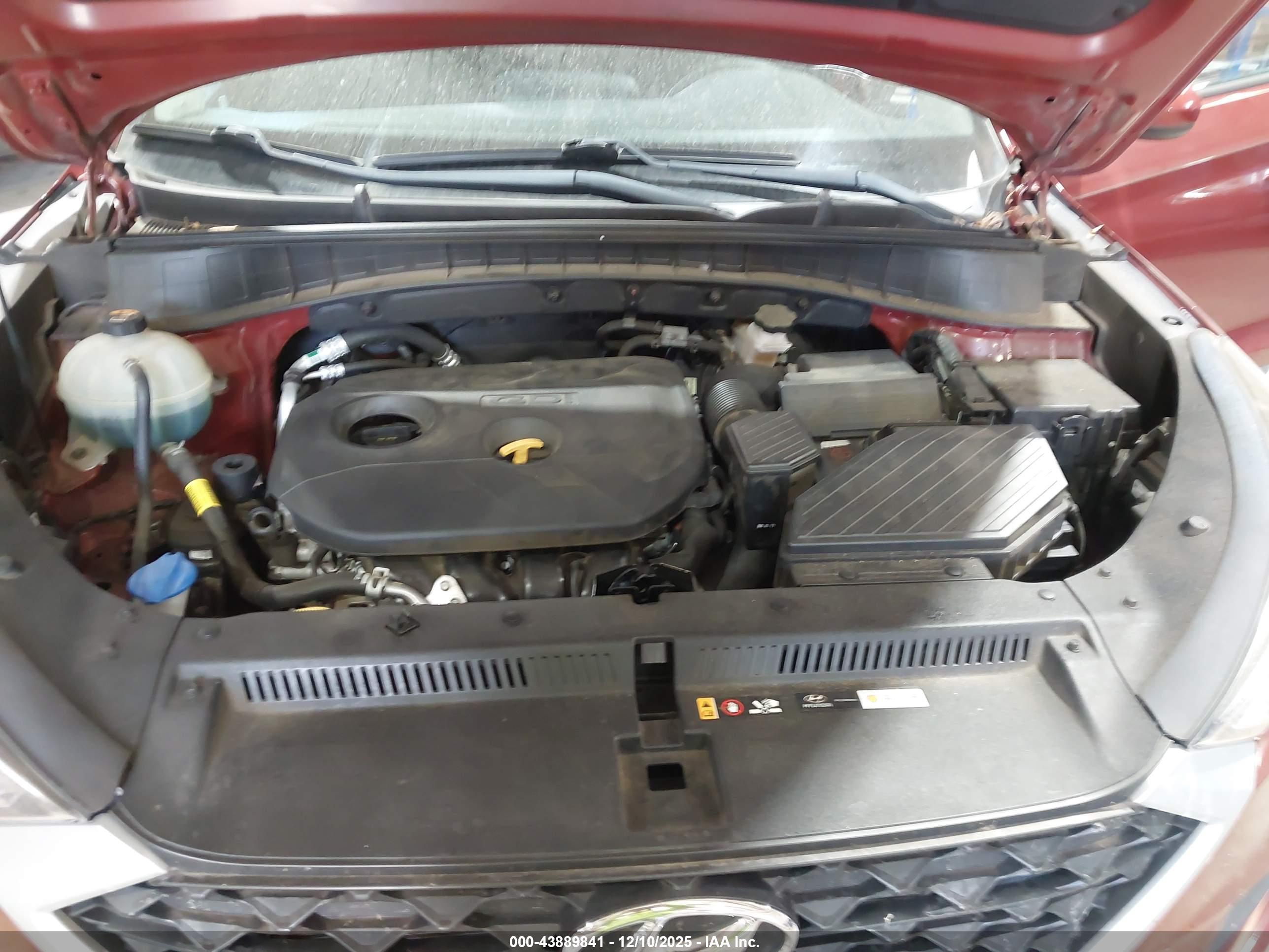 HYUNDAI TUCSON image 10