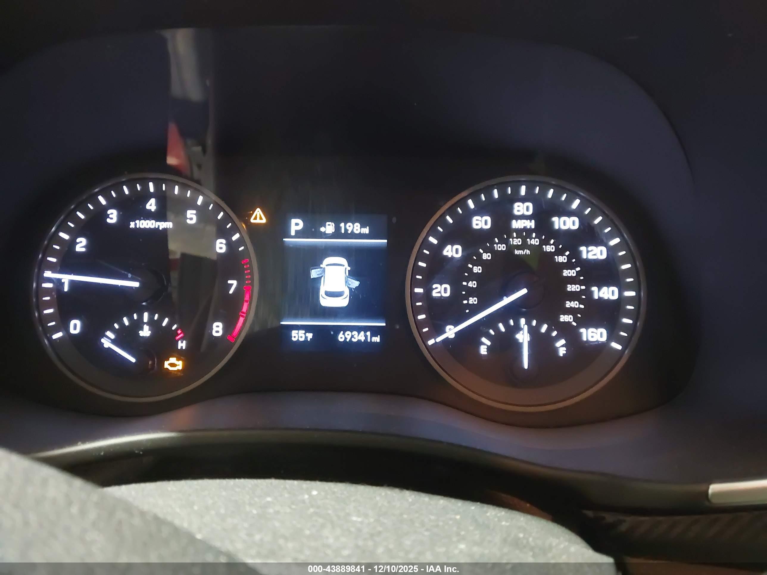 HYUNDAI TUCSON image 7