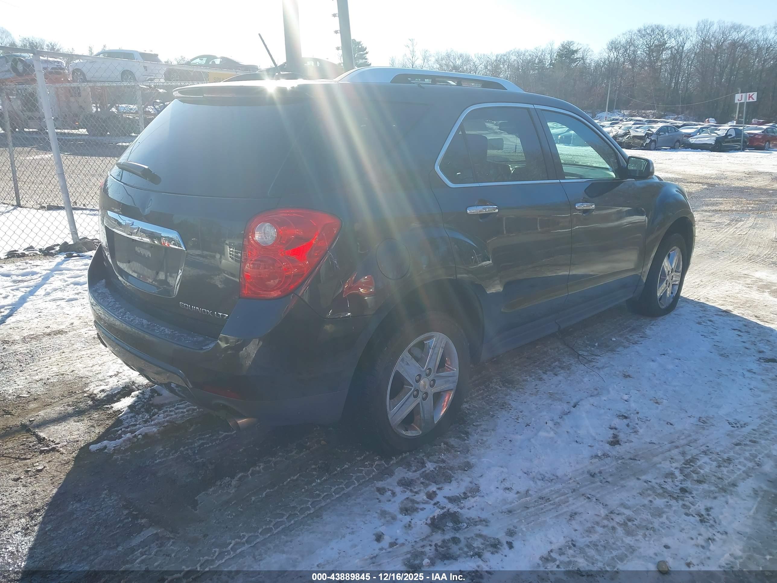 CHEVROLET EQUINOX image 4