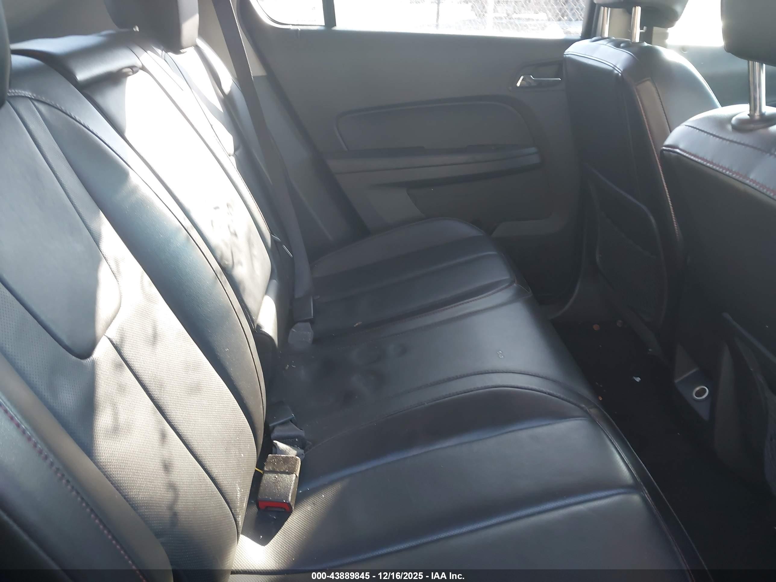 CHEVROLET EQUINOX image 8