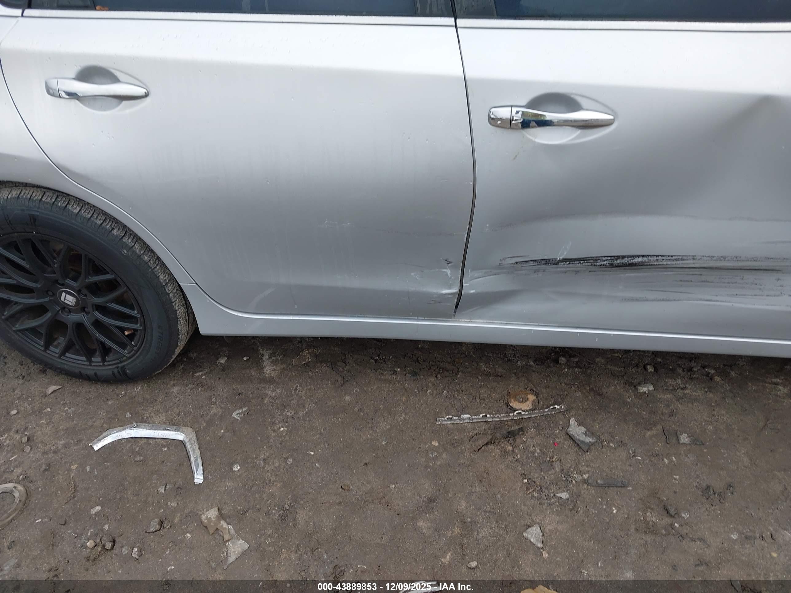 NISSAN ALTIMA image 6