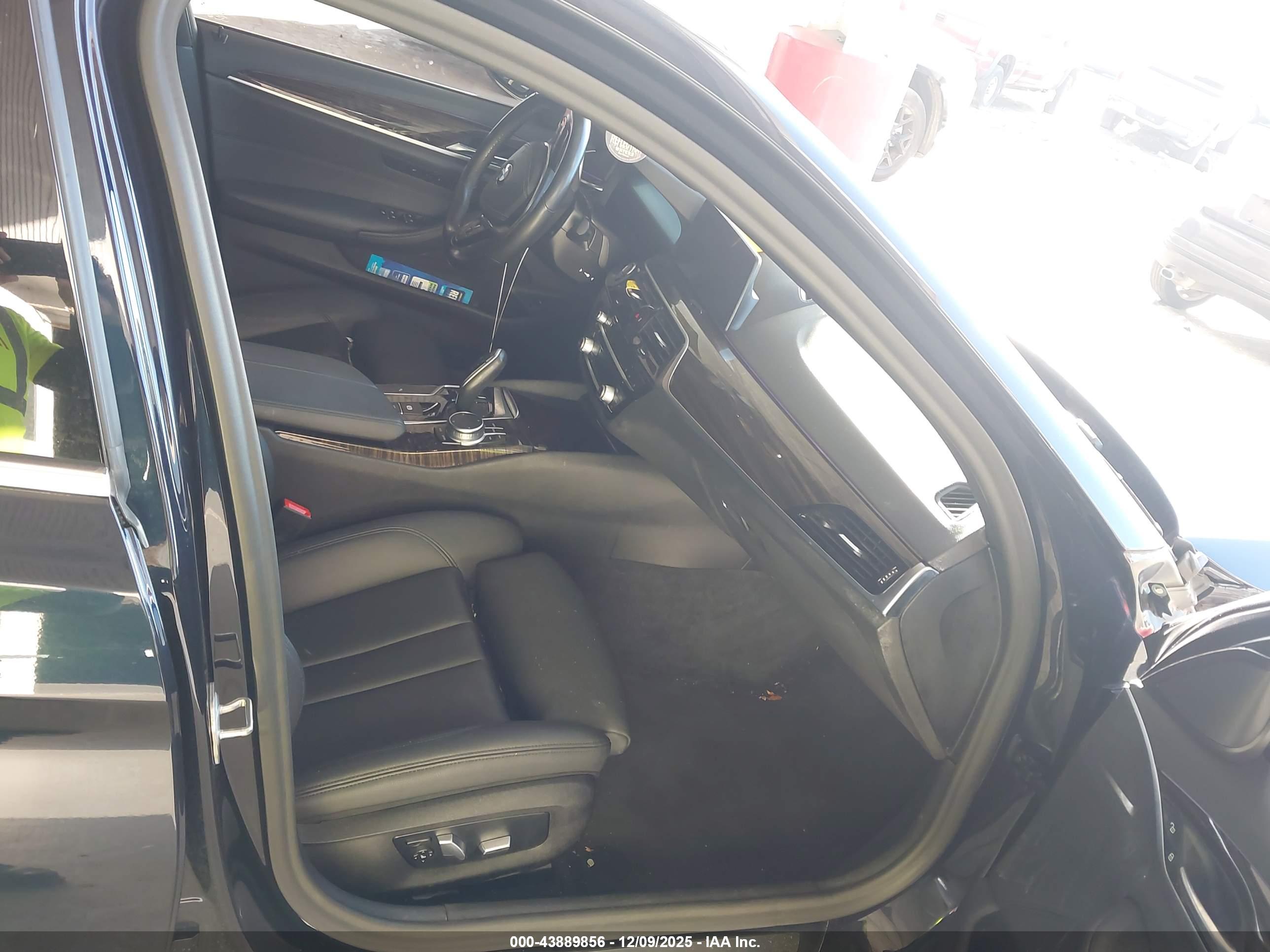 BMW 530I image 5