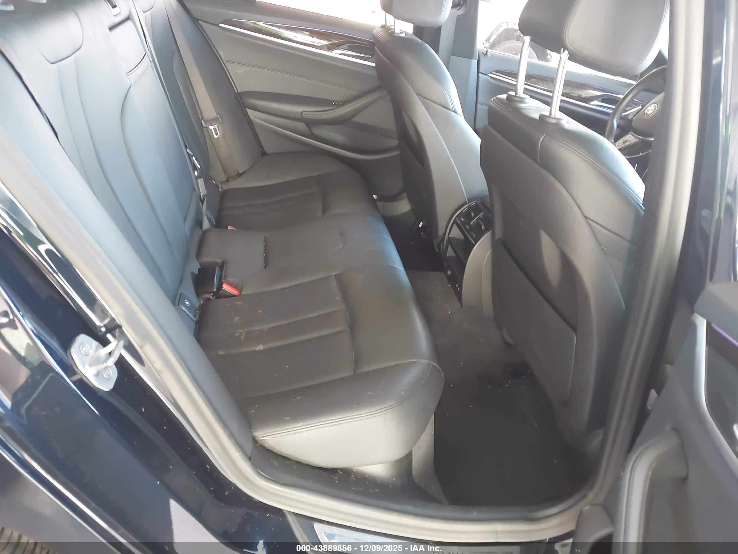 BMW 530I image 8