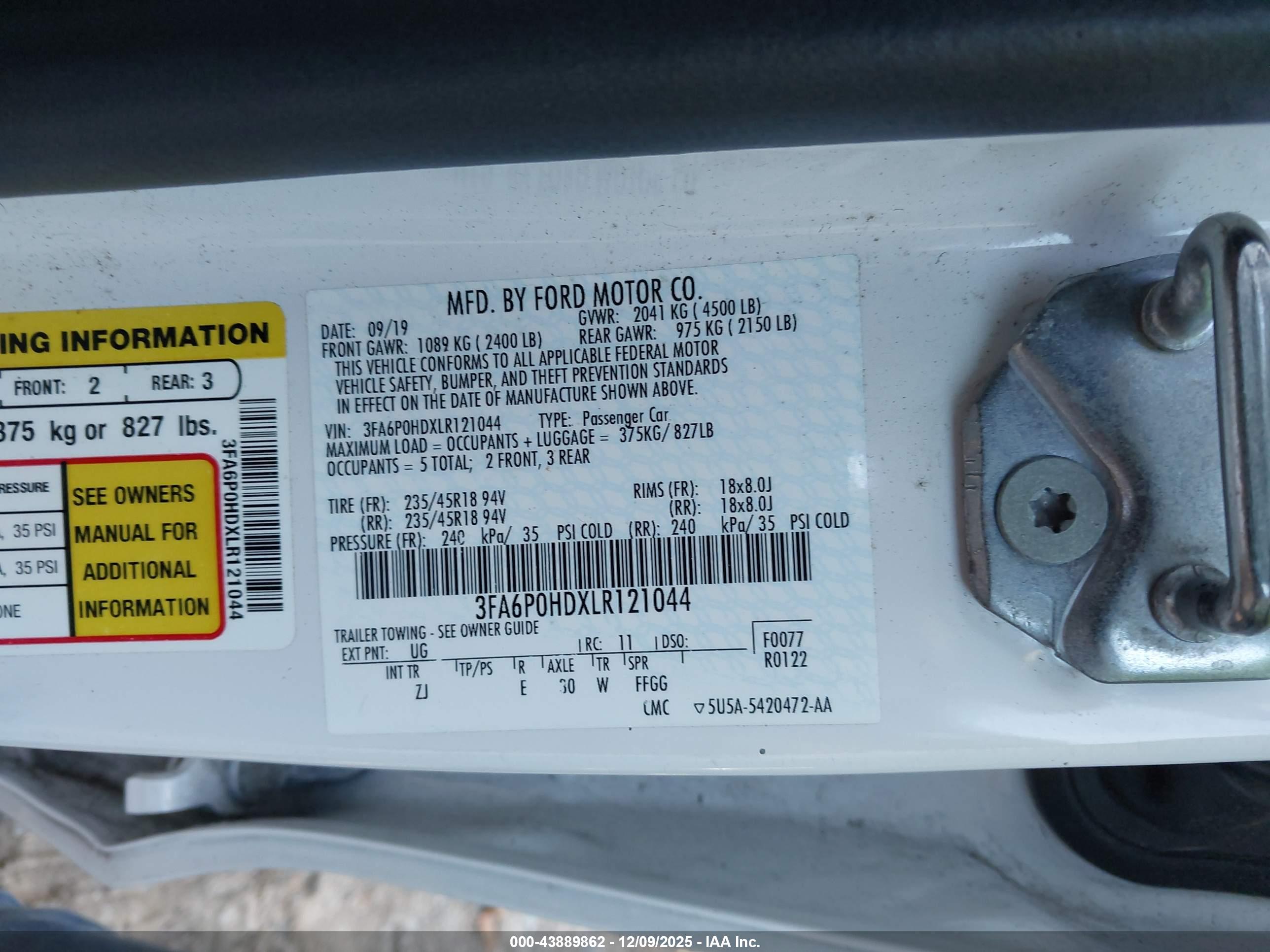 FORD FUSION image 9