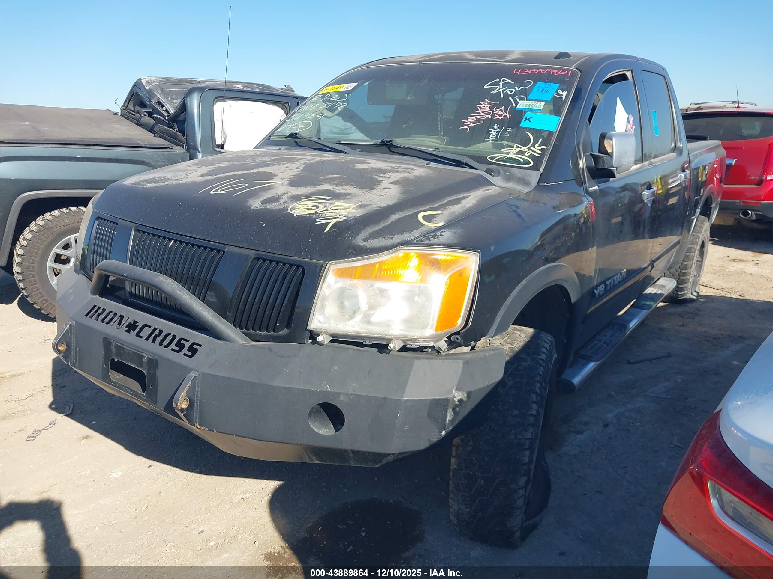 NISSAN TITAN image 2