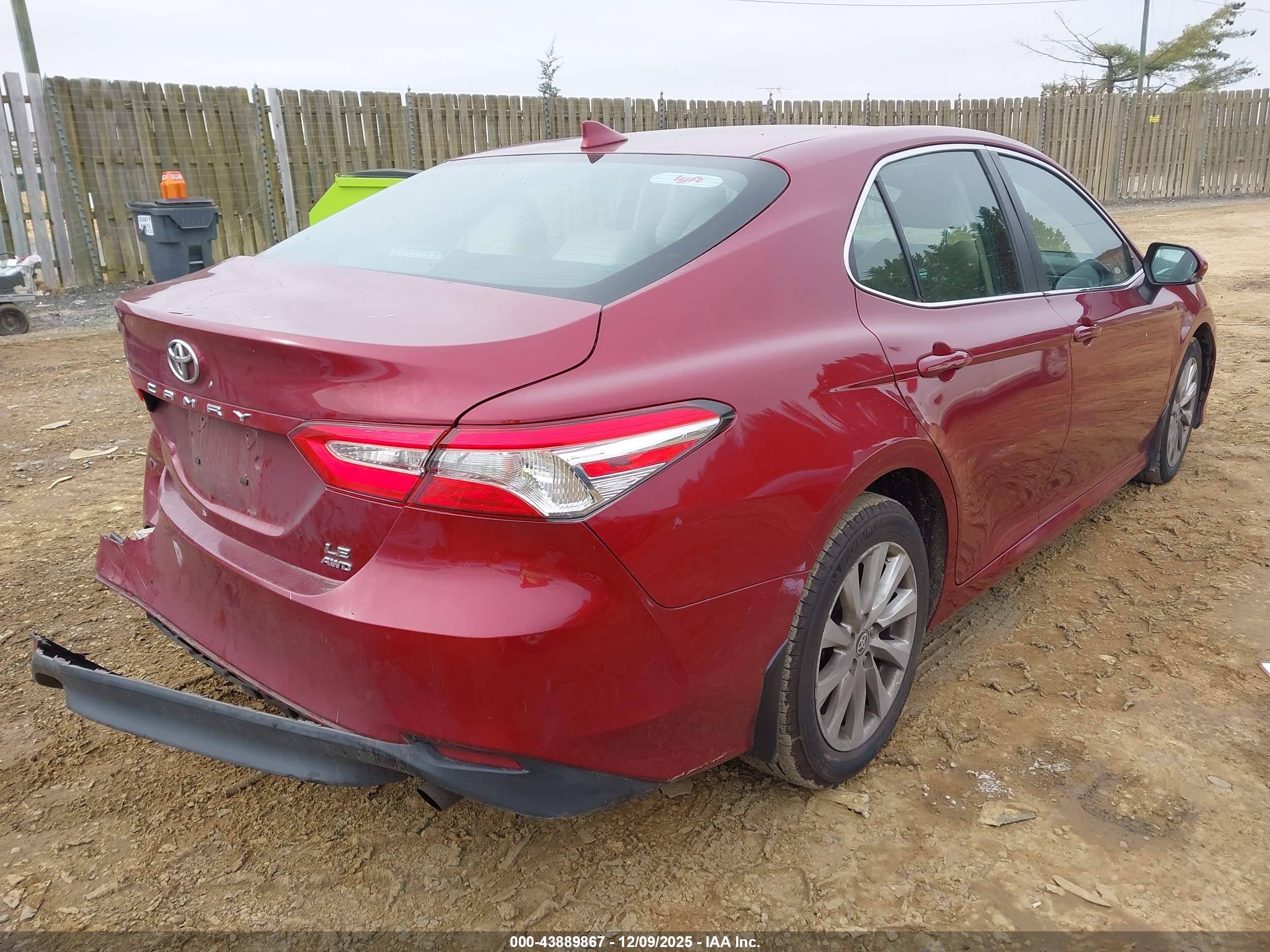 TOYOTA CAMRY image 4