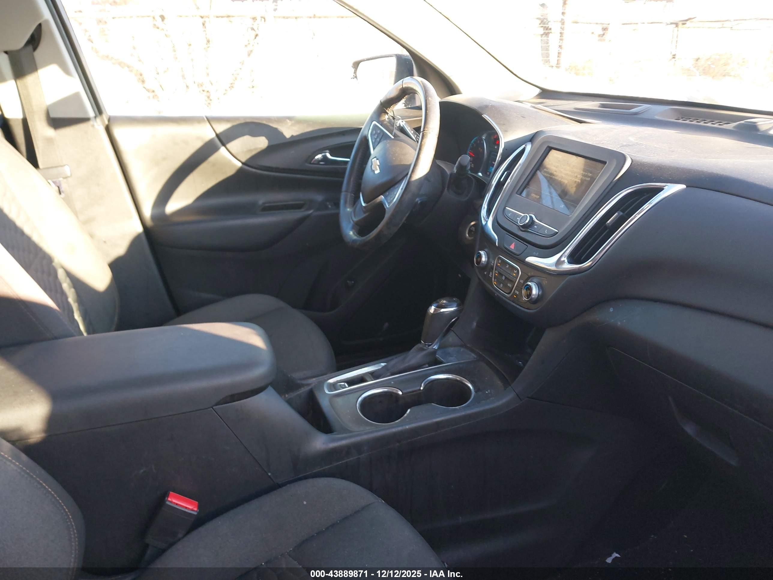 CHEVROLET EQUINOX image 5