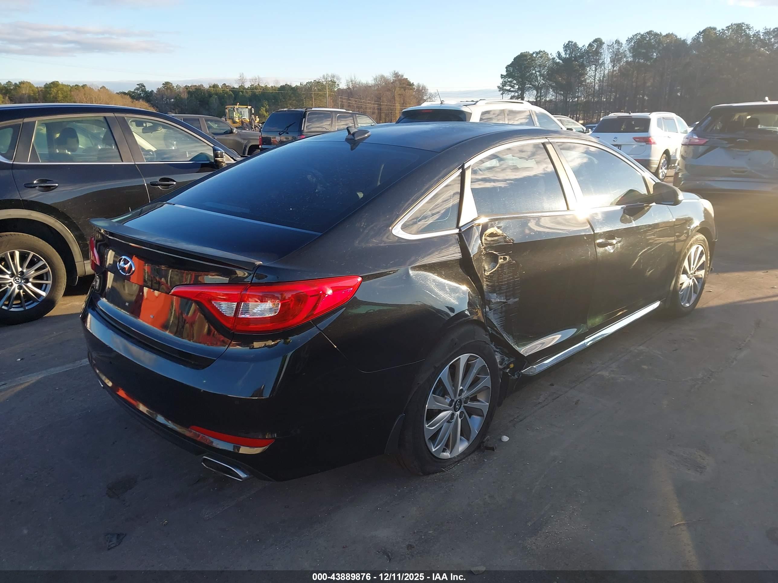 HYUNDAI SONATA image 4