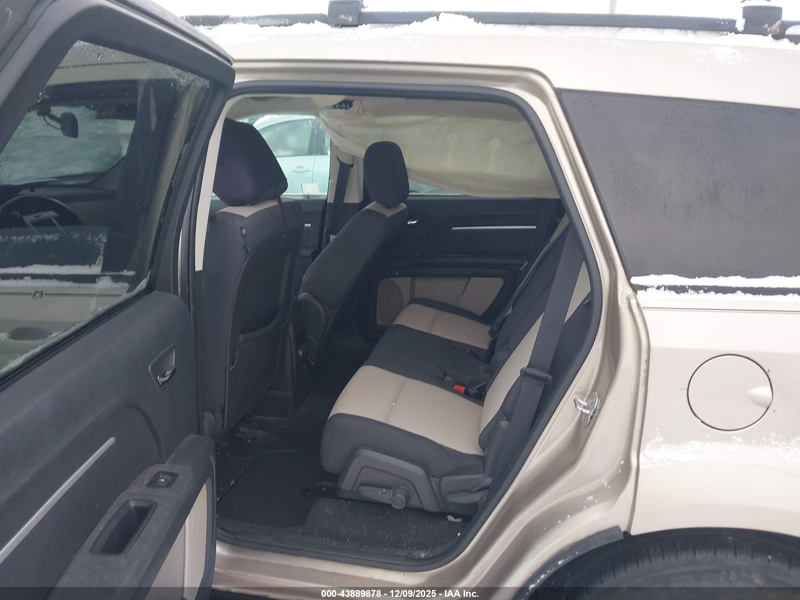 DODGE JOURNEY image 8