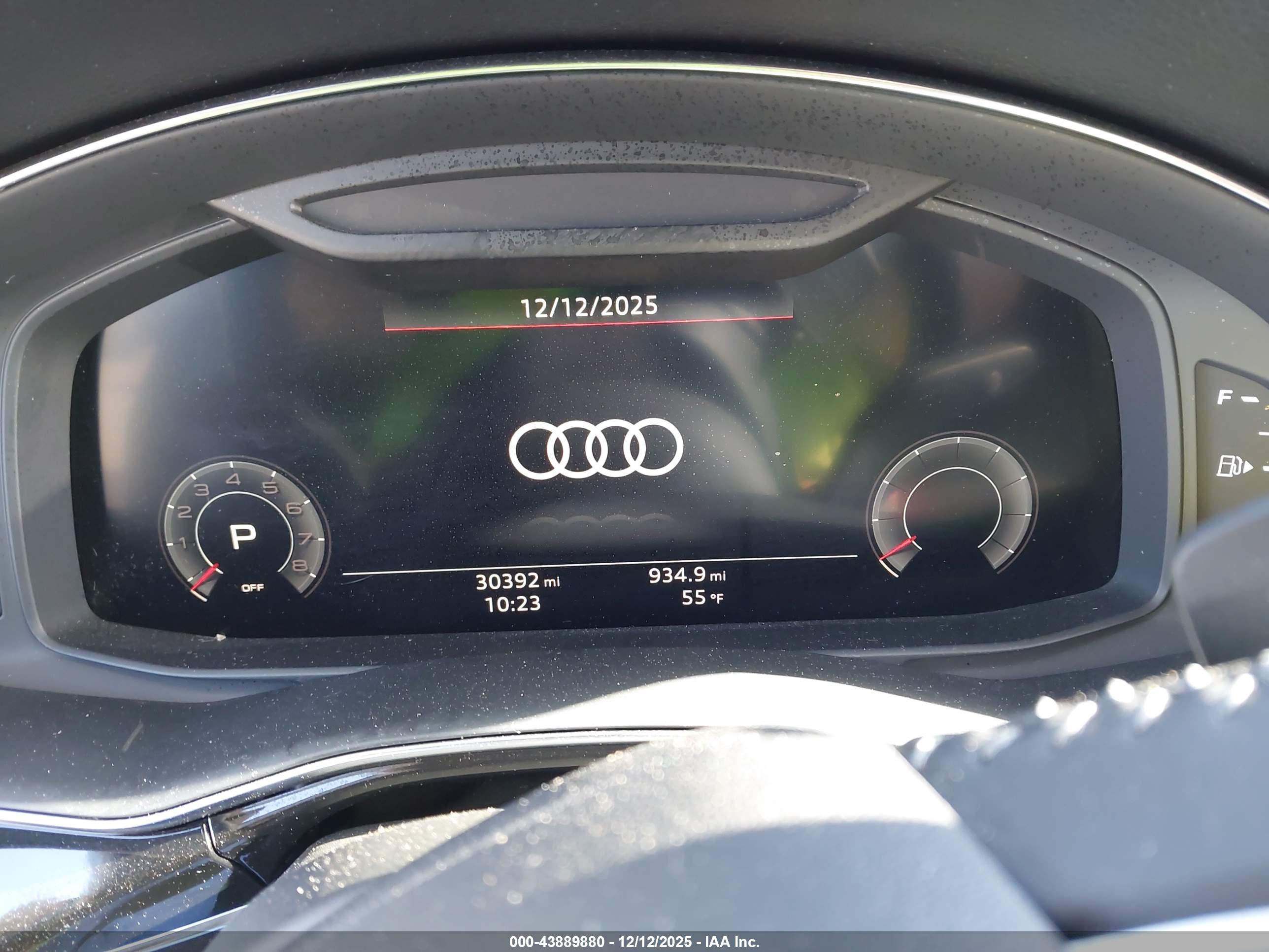 AUDI Q8 image 7