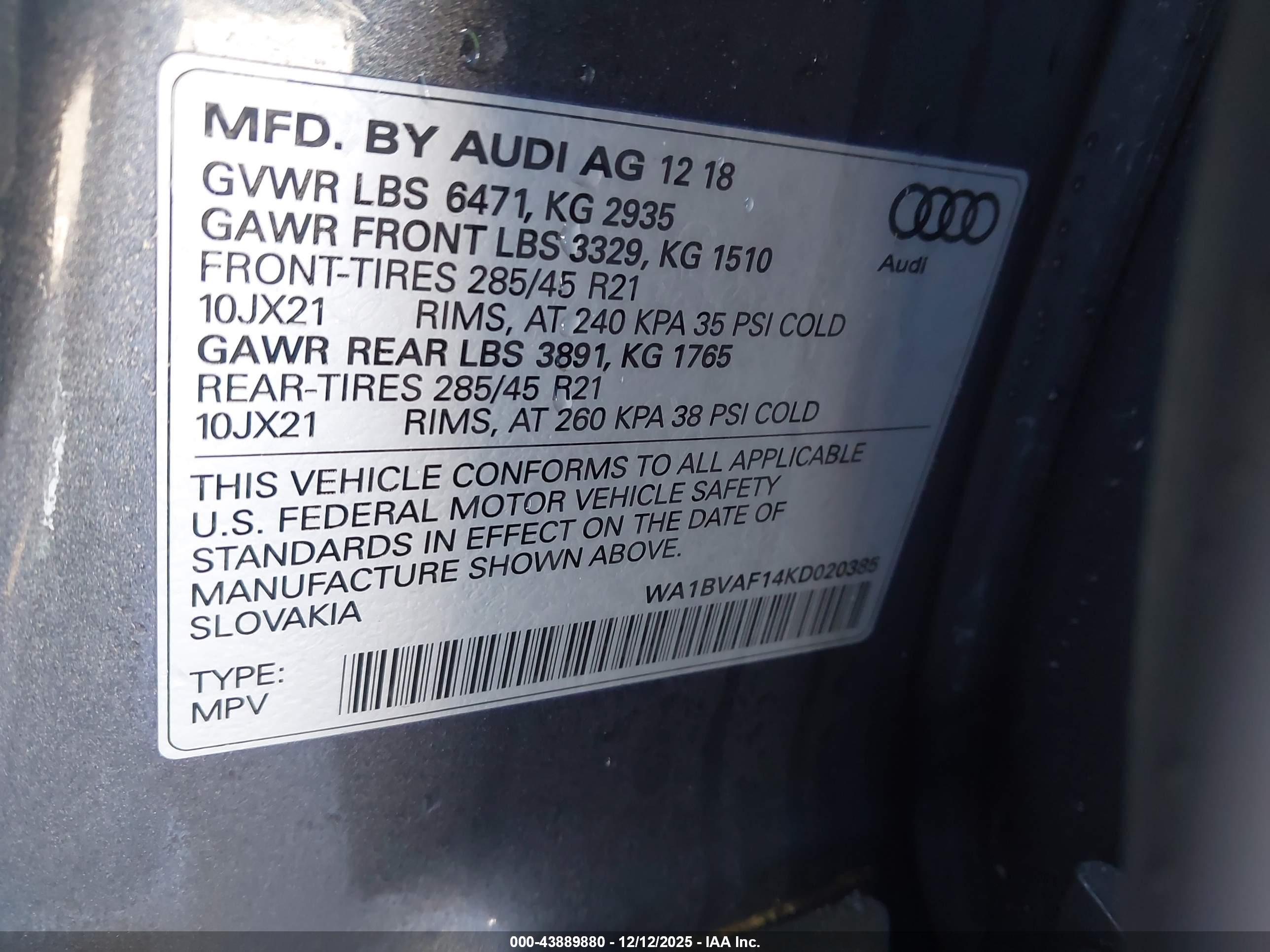 AUDI Q8 image 9