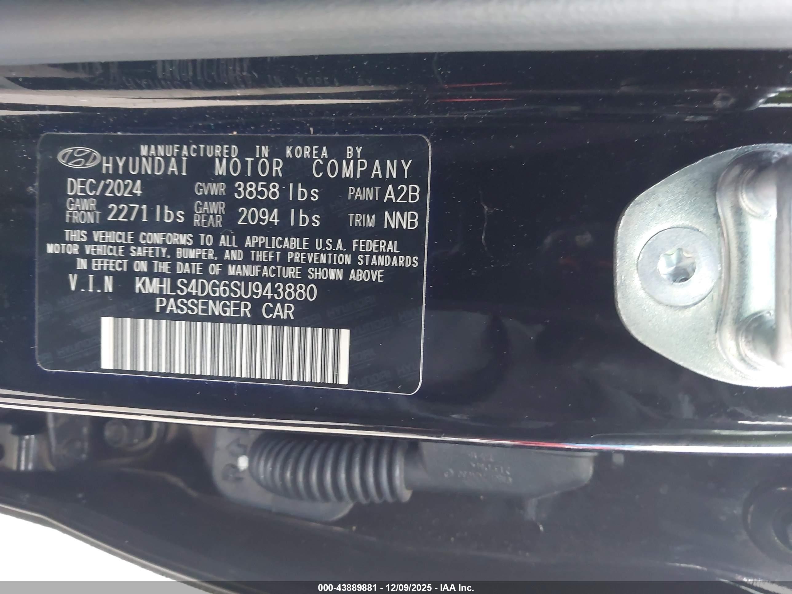 HYUNDAI ELANTRA image 9