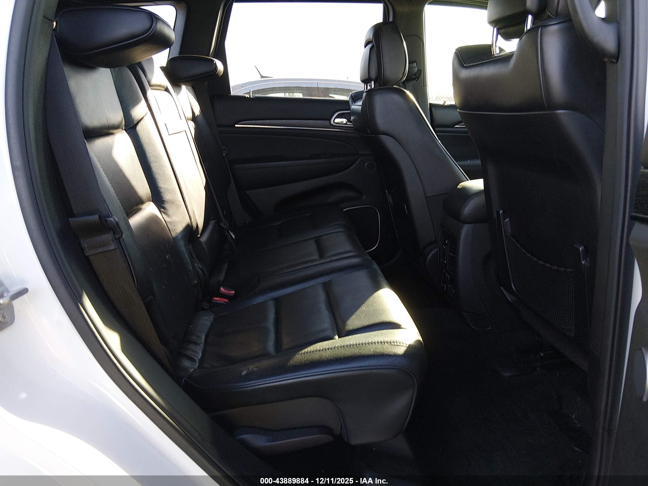JEEP GRAND image 8