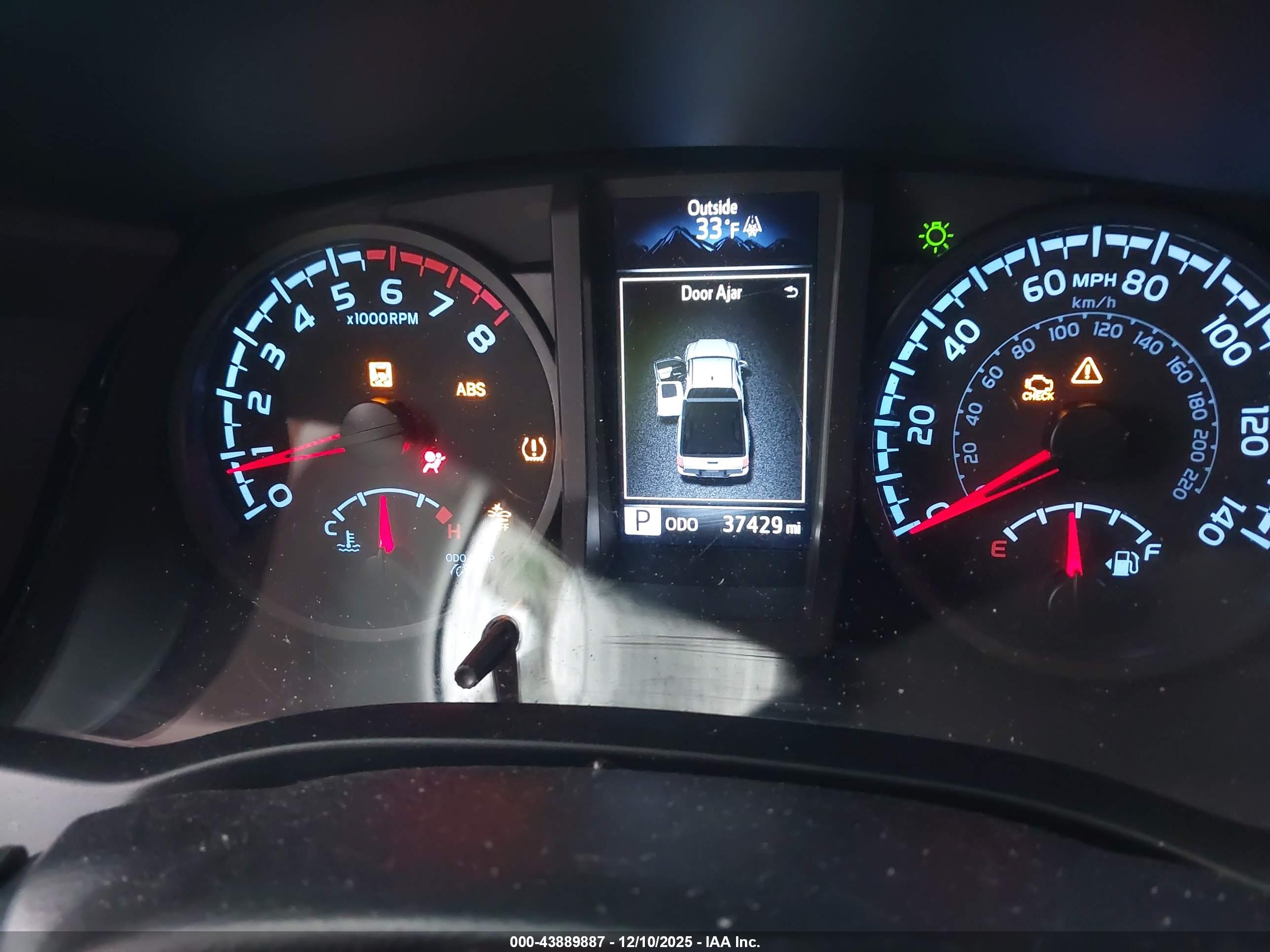 TOYOTA TACOMA image 7