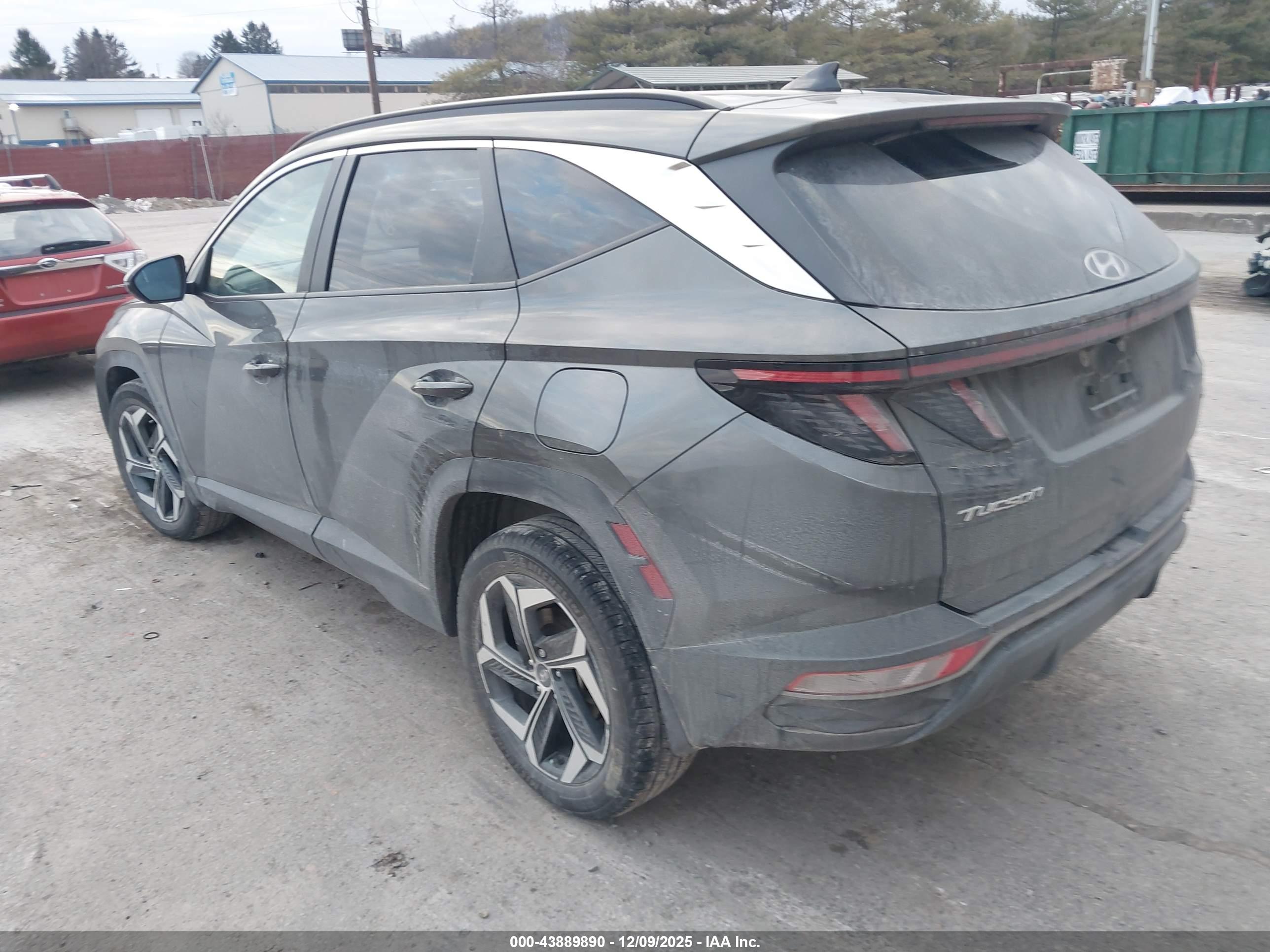 HYUNDAI TUCSON image 3