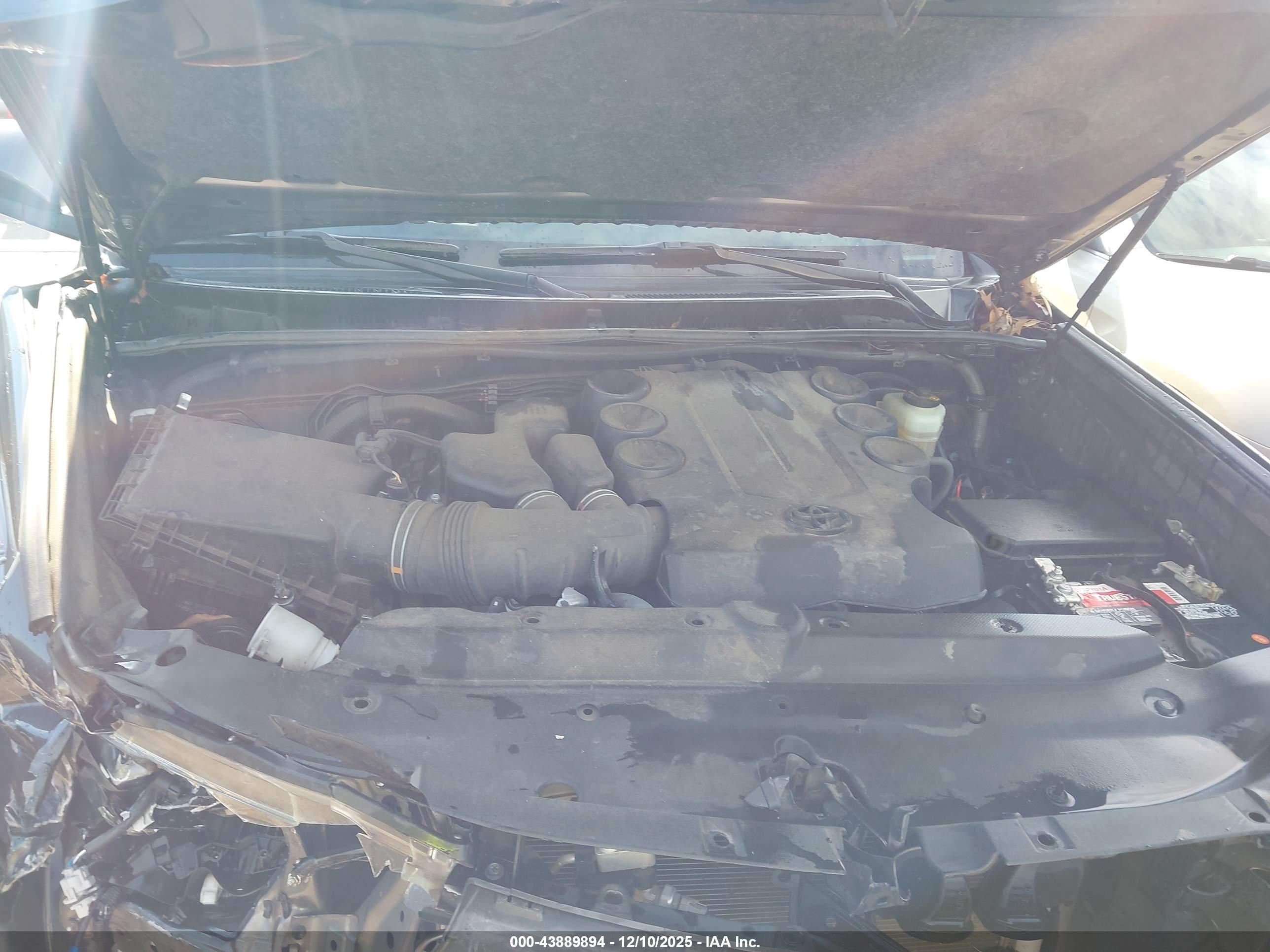 TOYOTA 4RUNNER image 10