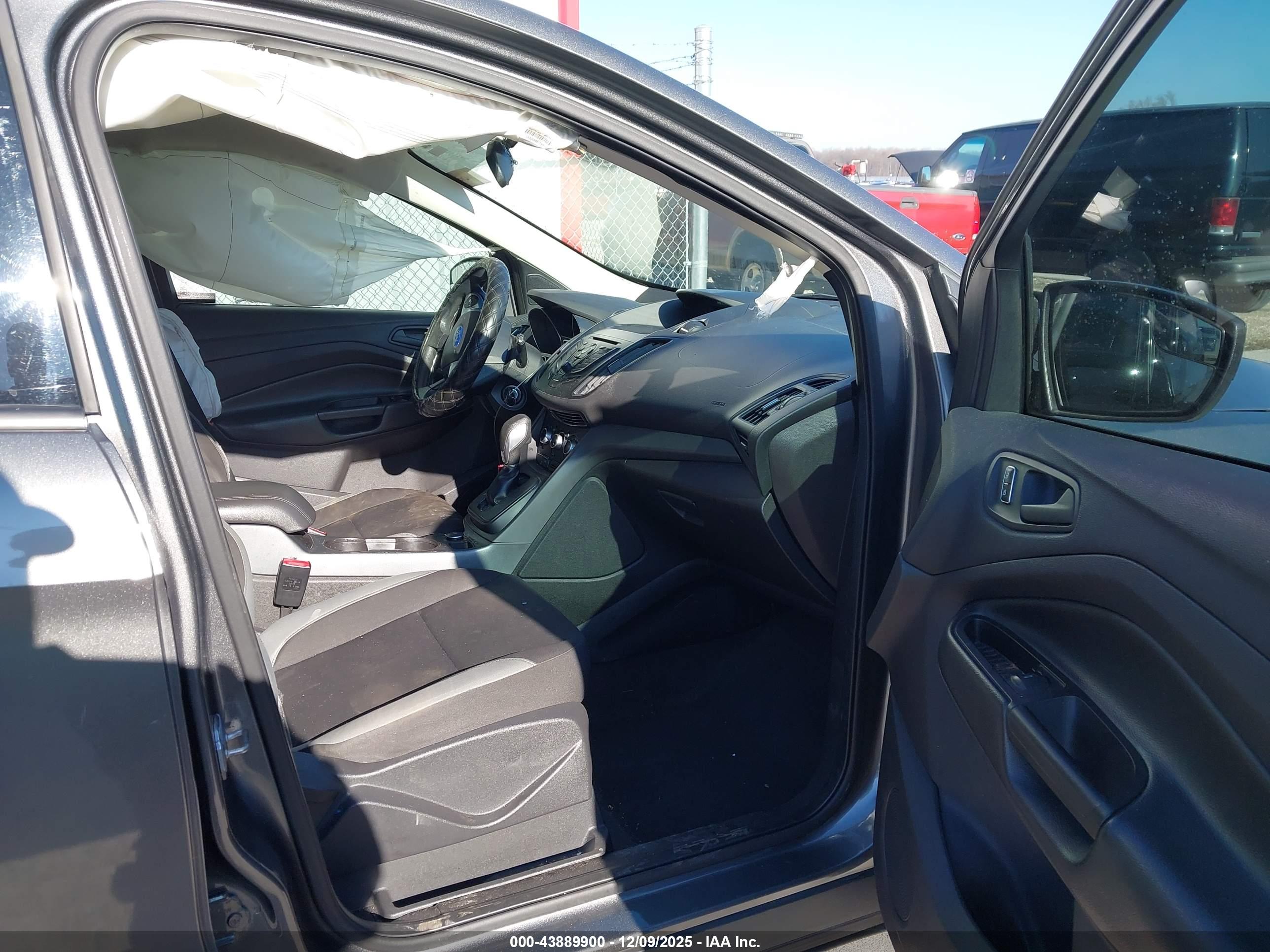 FORD ESCAPE image 5