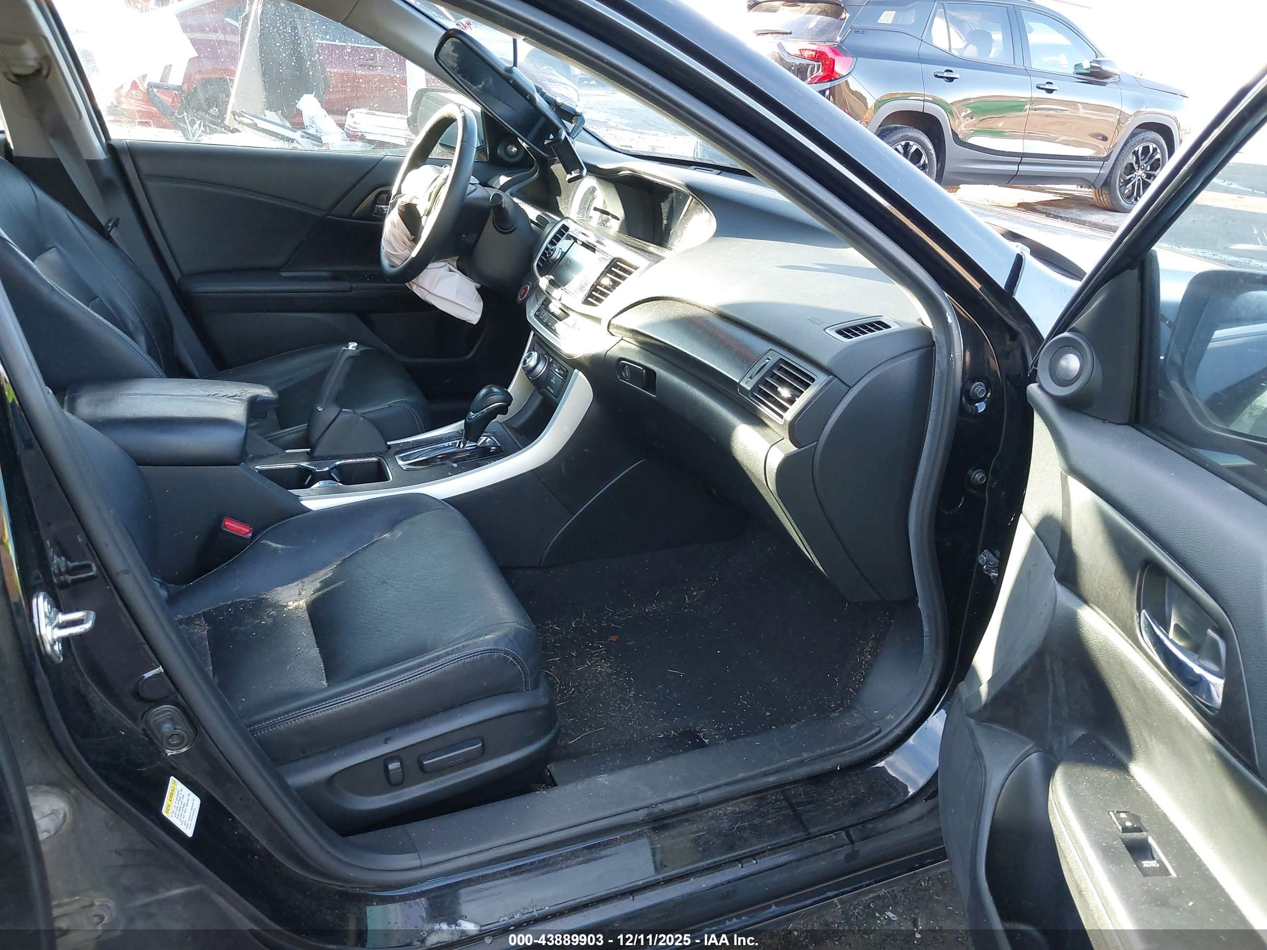 HONDA ACCORD image 5