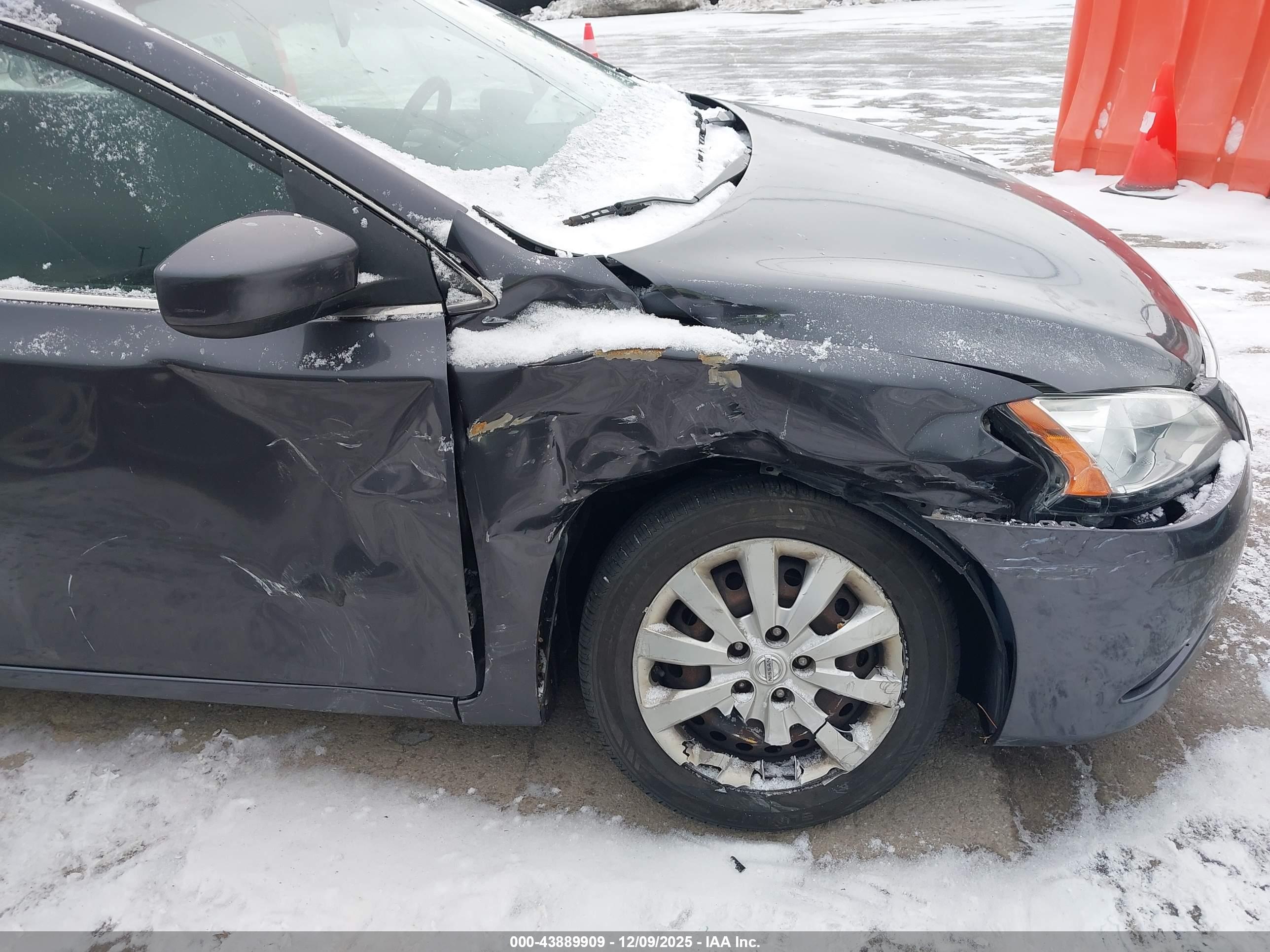 NISSAN SENTRA image 6